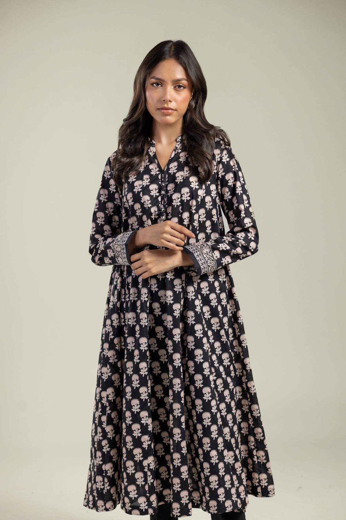Printed Cambric V-Neck Black Kurta - 1-26-201-A-G-VG