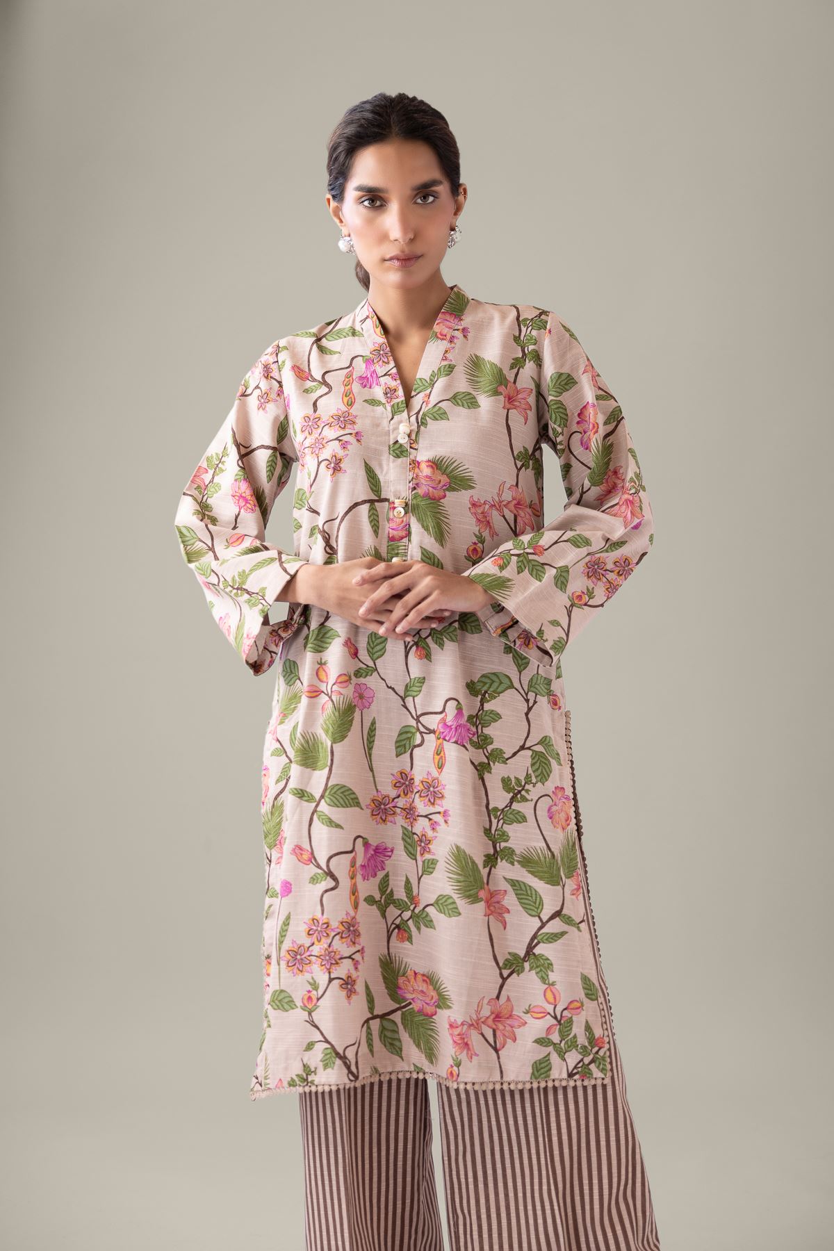 Printed Khaddar Kurta - 25-10-11E8-11TB-VG