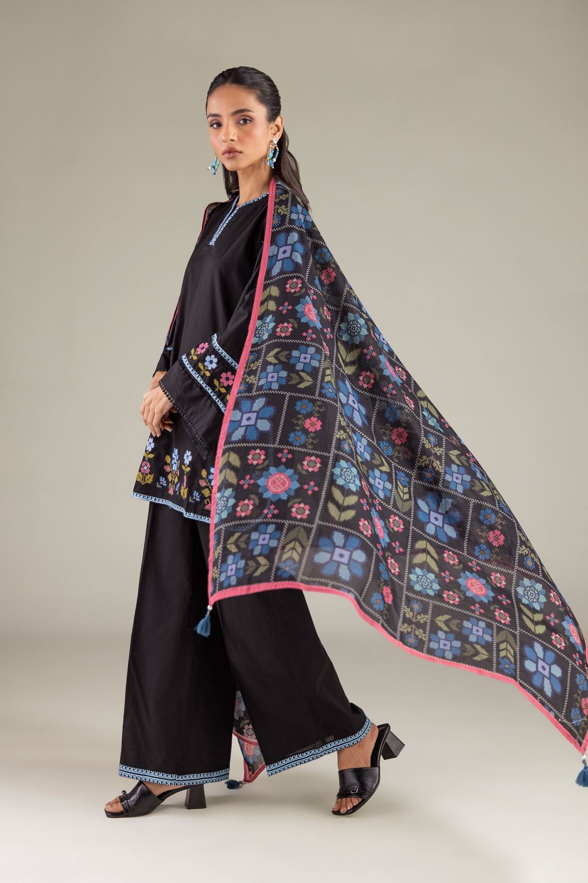 Embroidered Lawn Geometric Tassel Dupatta - 1-26-115-C-E-VG