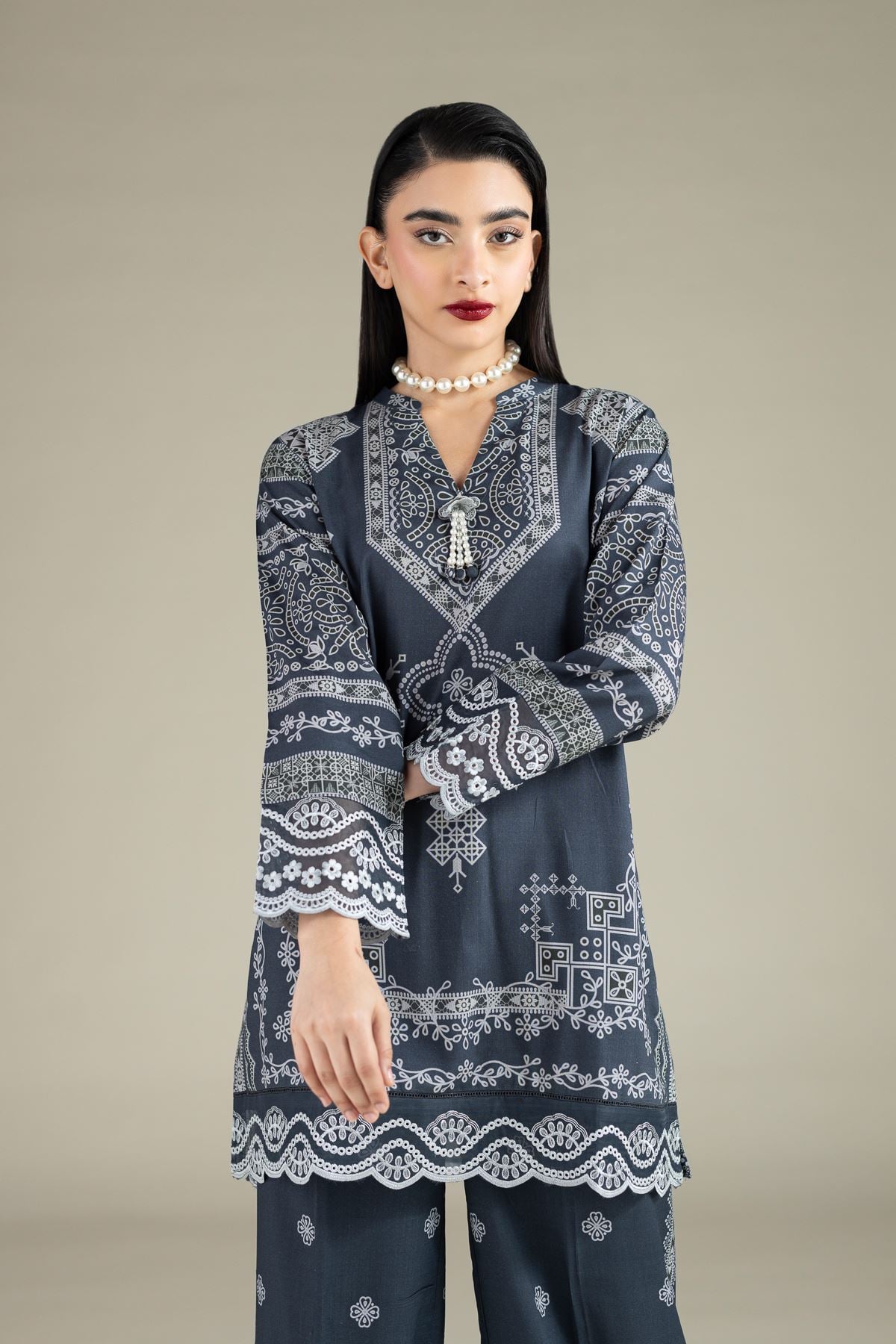 Embroidered Raw Silk Kurta - 25-10-12E6-03TA-VG