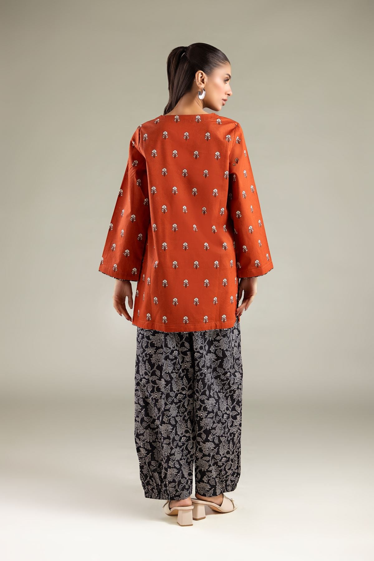 Printed Cambric V-neck Kurta - 1-26-103-A-A-VG