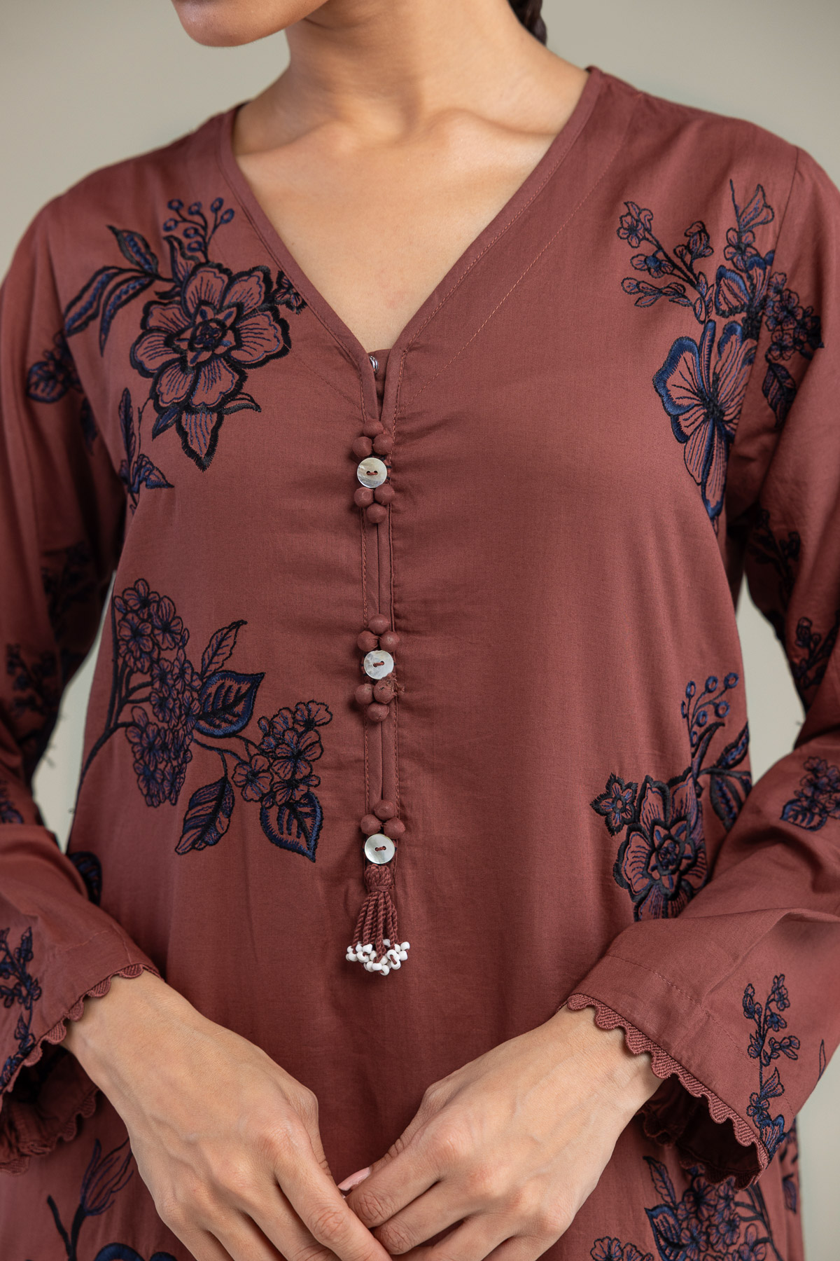 Embroidered Cambric Cambric Floral Kurta - A22-26-214FH1-VG