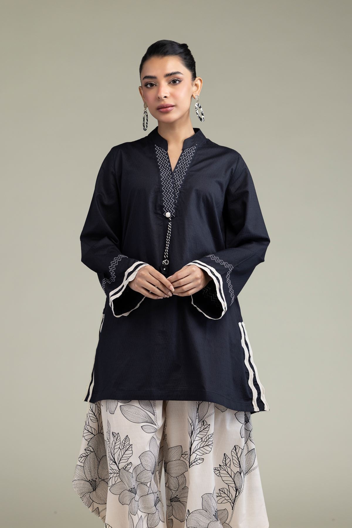 Embroidered Cotton Dobby Black Cotton Kurta - 1-26-247-A-J1-VG
