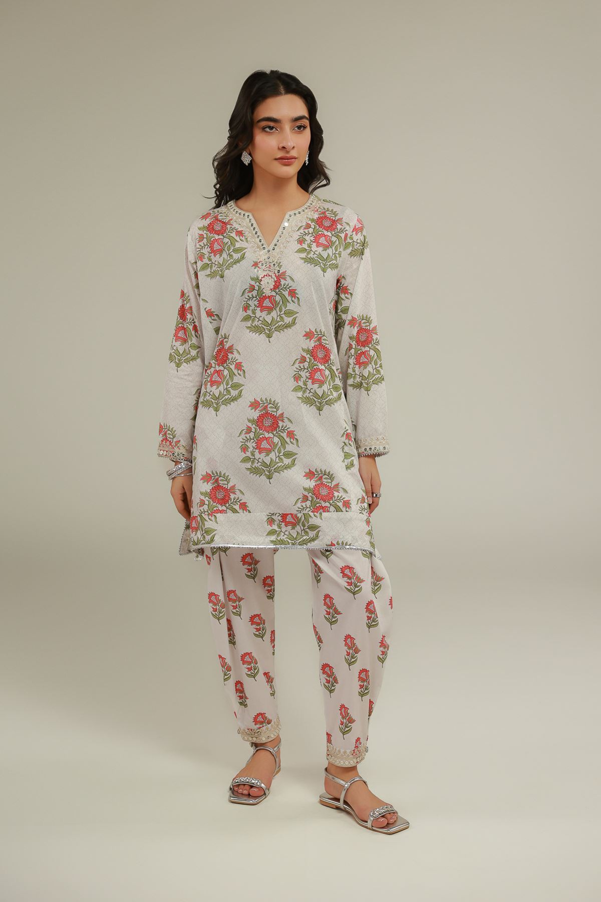 Embroidered Cotton Viscose Floral Mirror Kurta - 25-00-X2-08TB-VG