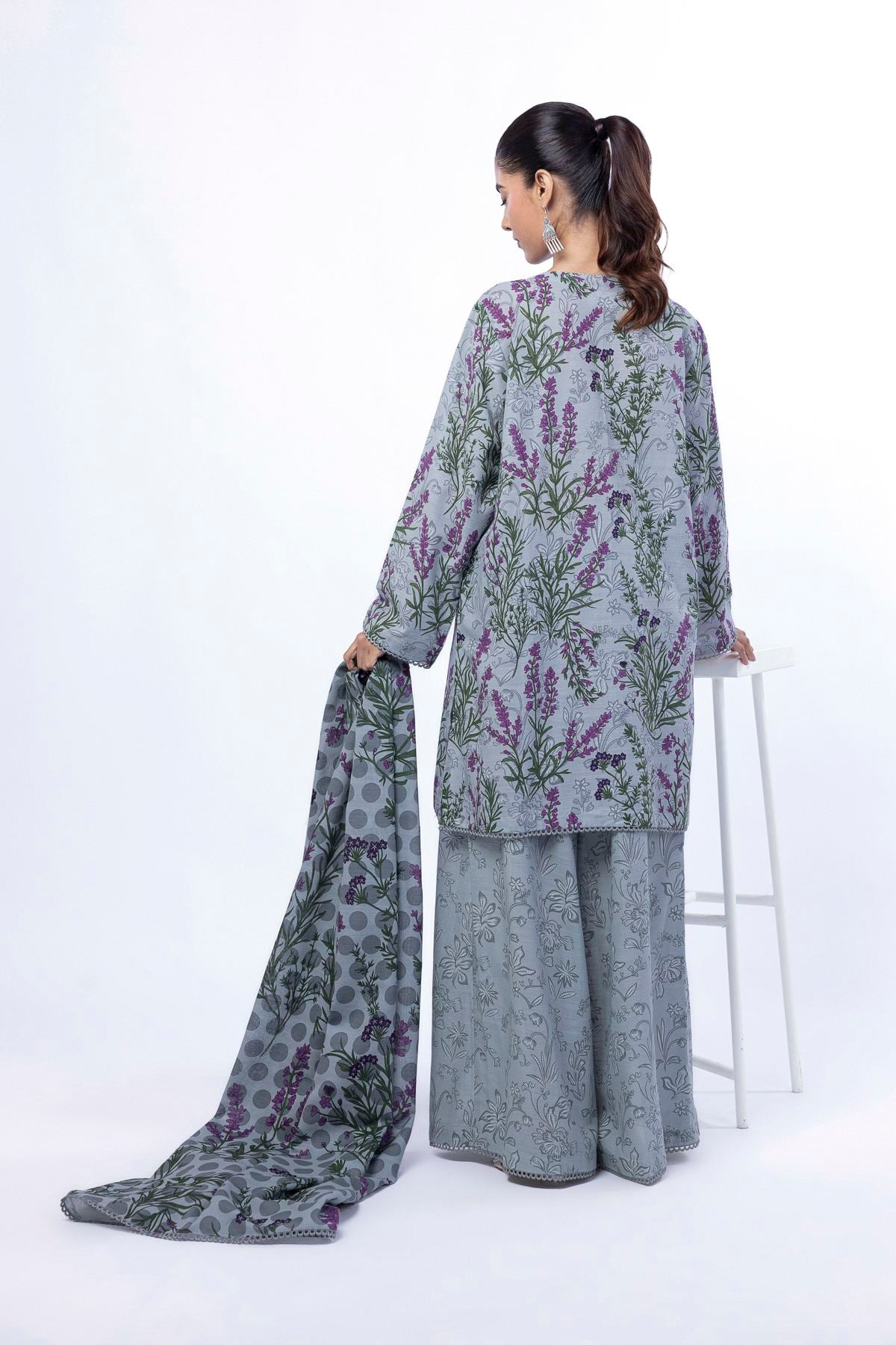 Printed Light Khaddar Tailored 3 Piece - MT17BST-VG