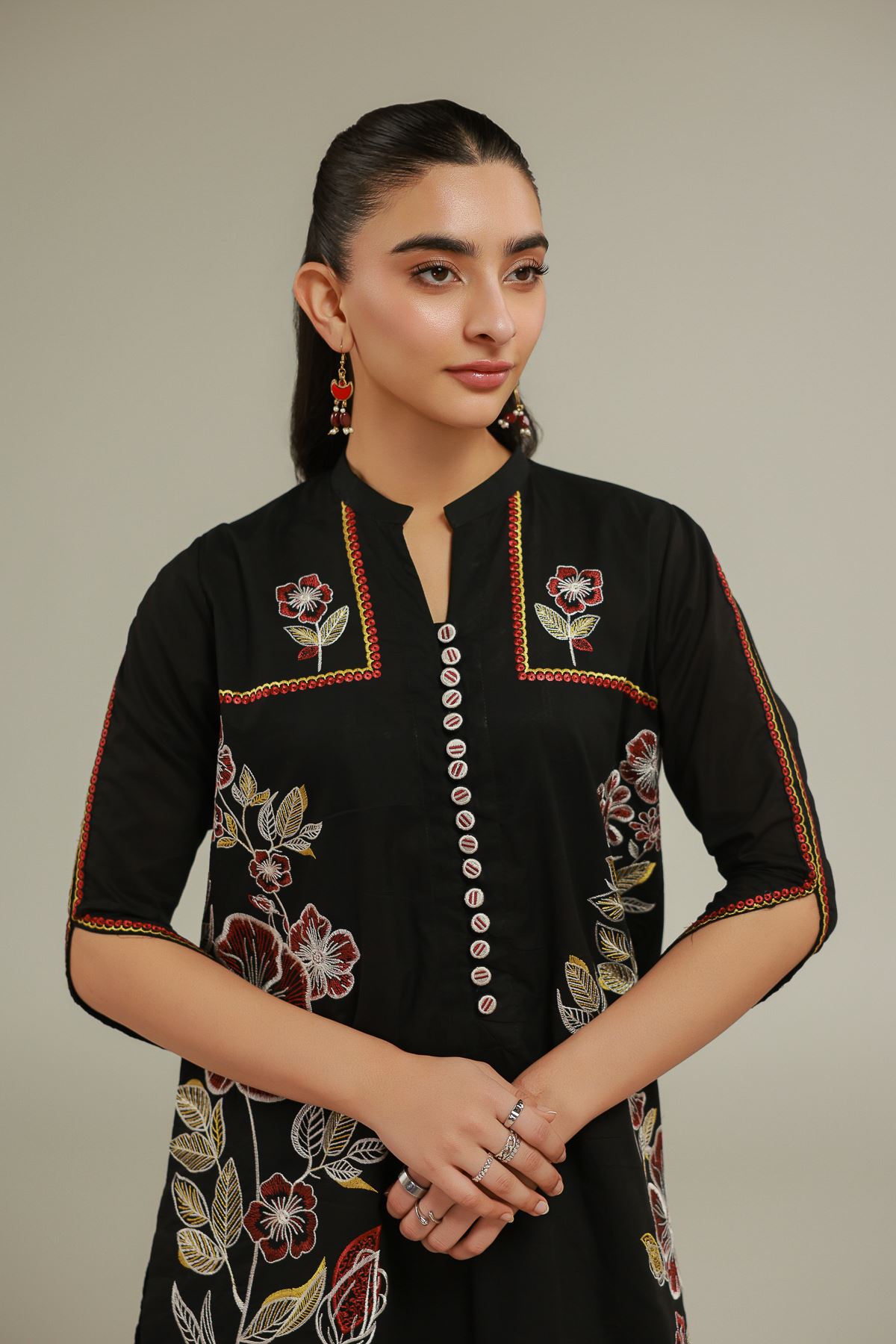Embroidered Cambric Black Cambric Kurta - 25-00-X2-08TB-VG