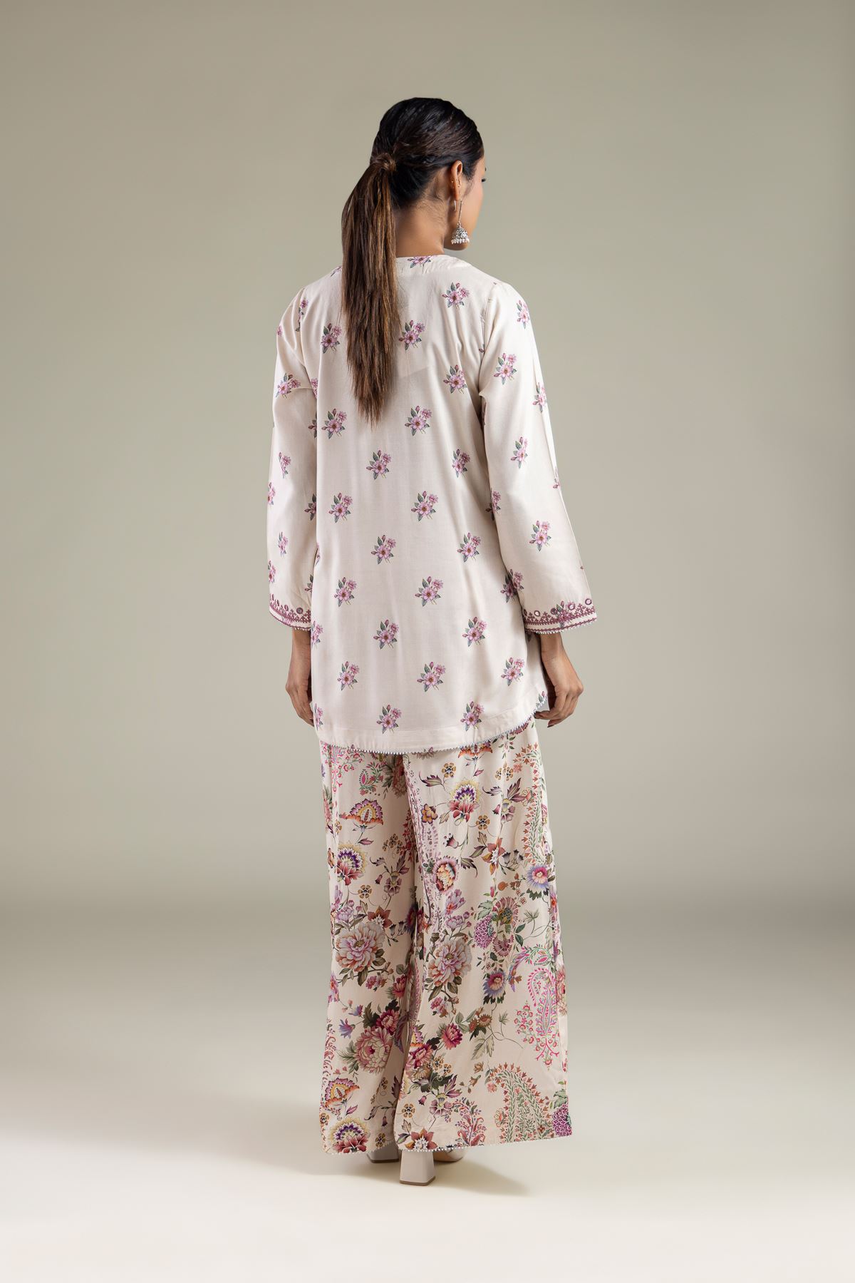 Embroidered Viscose Floral V-Neck Kurta - 1-26-223-A-B1-VG