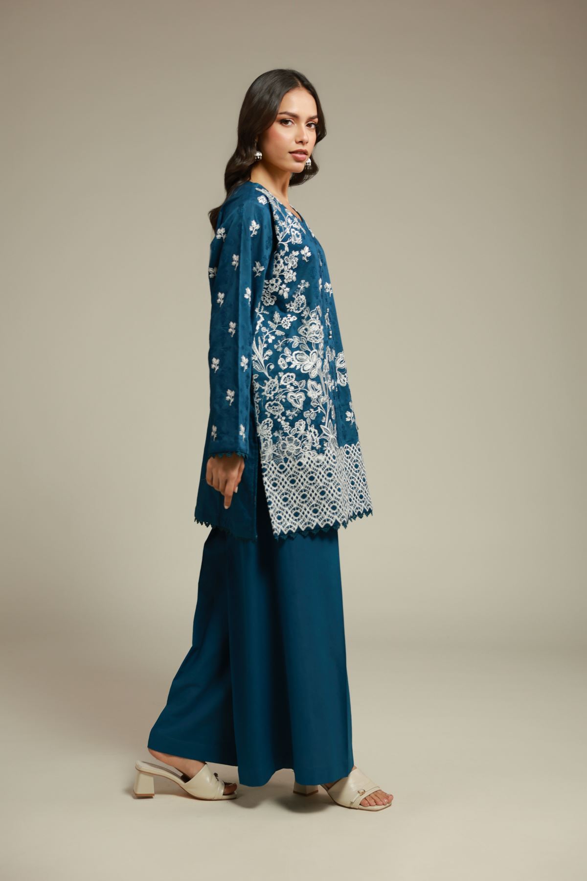 Embroidered Broshia Broshia 2 Piece Tailored - T-A112-26-109EJ1-VG