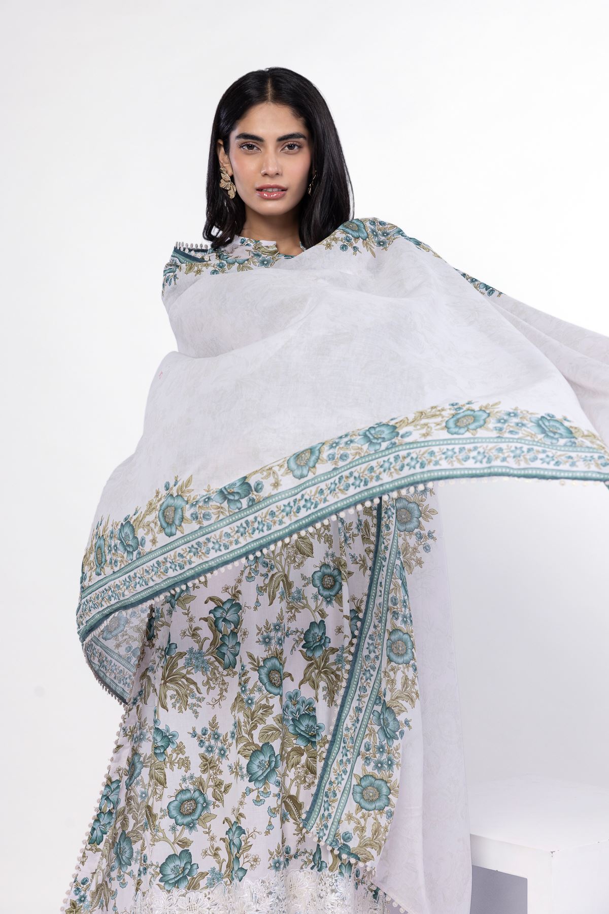 Embroidered Lawn Fabrics 3 Piece - CA02A-VG