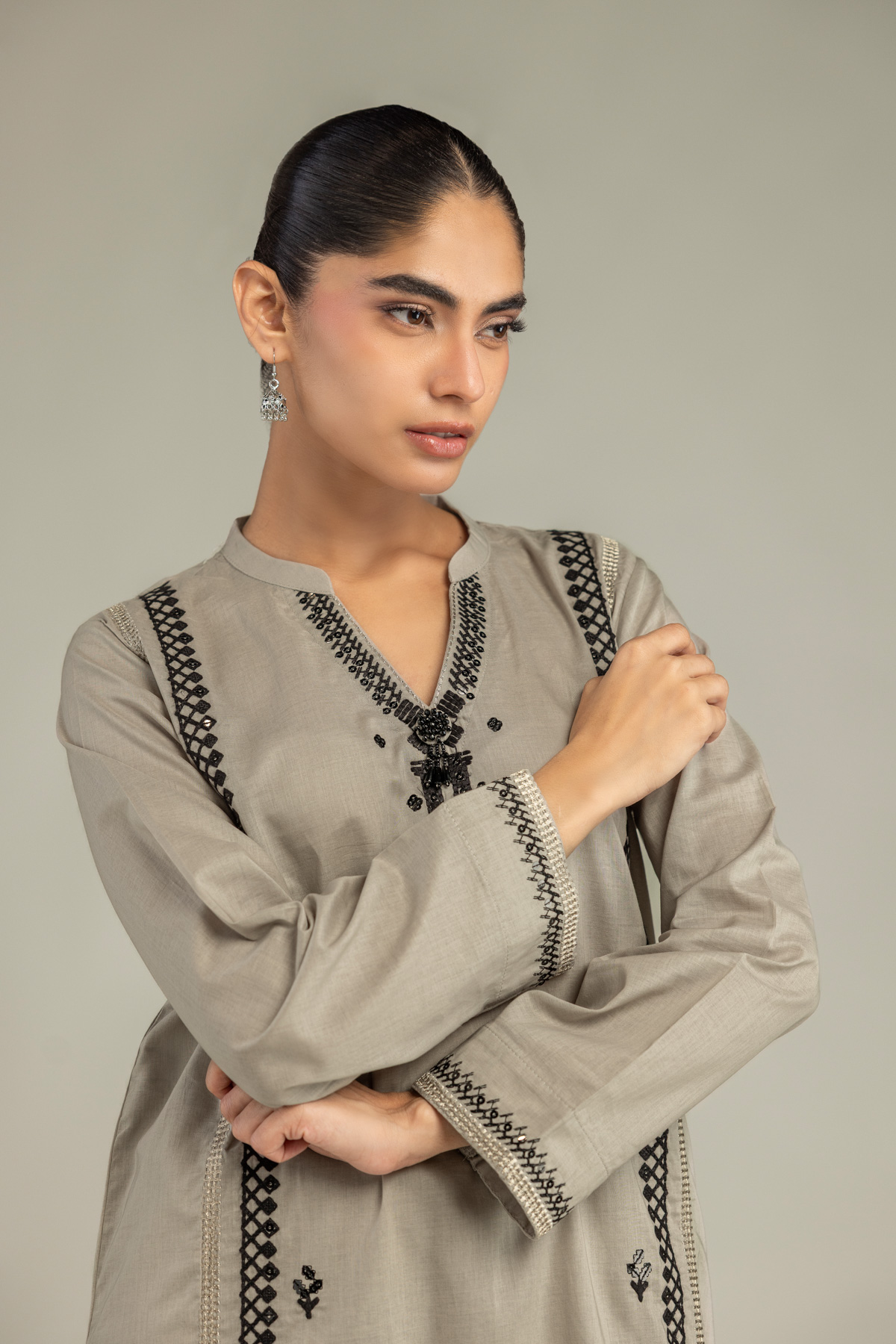 Embroidered Cambric Cambric V-Neck Kurta - 1-26-102-A-F-VG