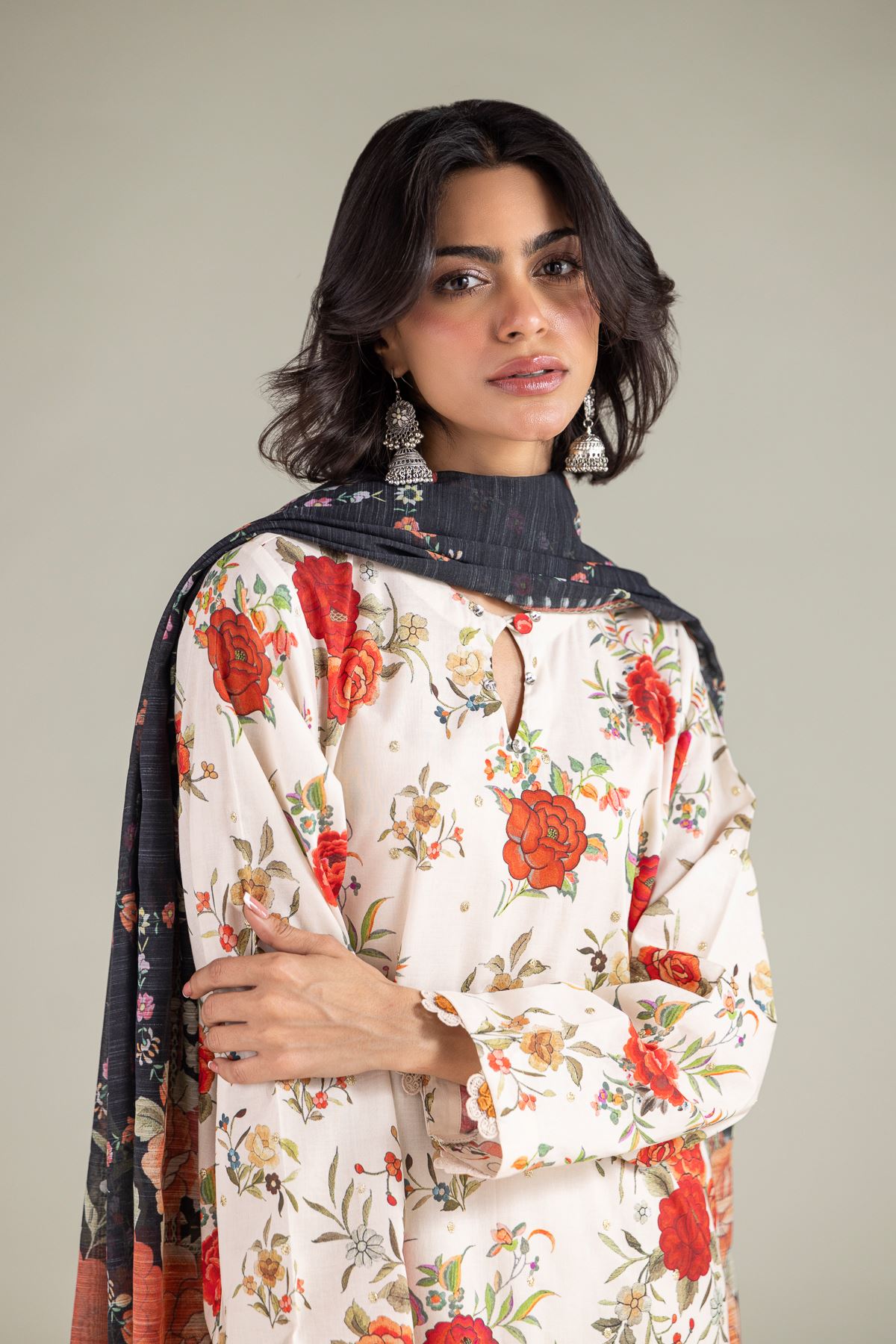 Embroidered Cambric Floral Tailored Set - T-A11-26-118FI2-VG
