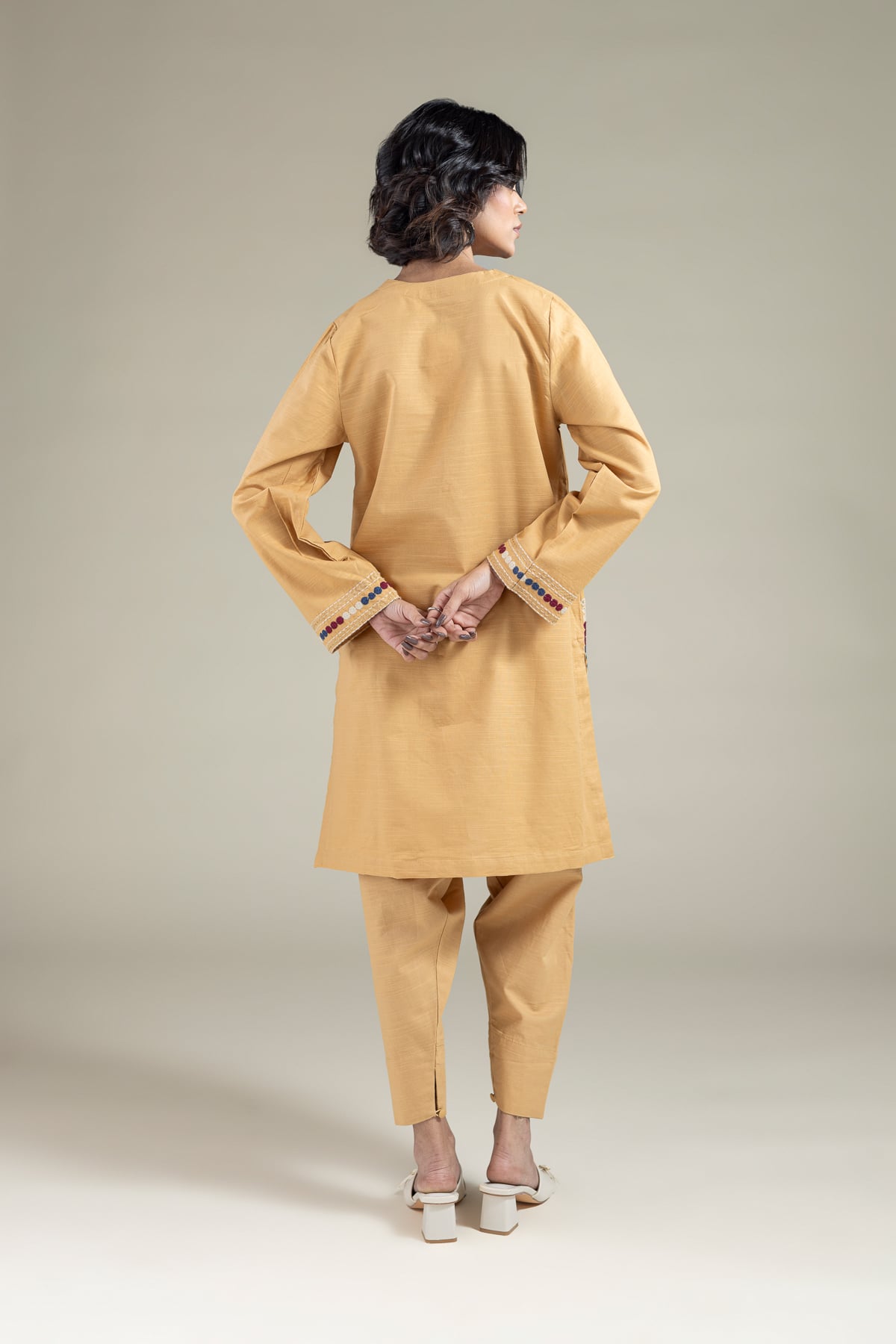 Embroidered Khaddar Kurta - 25-10-12E9-02TA-VG