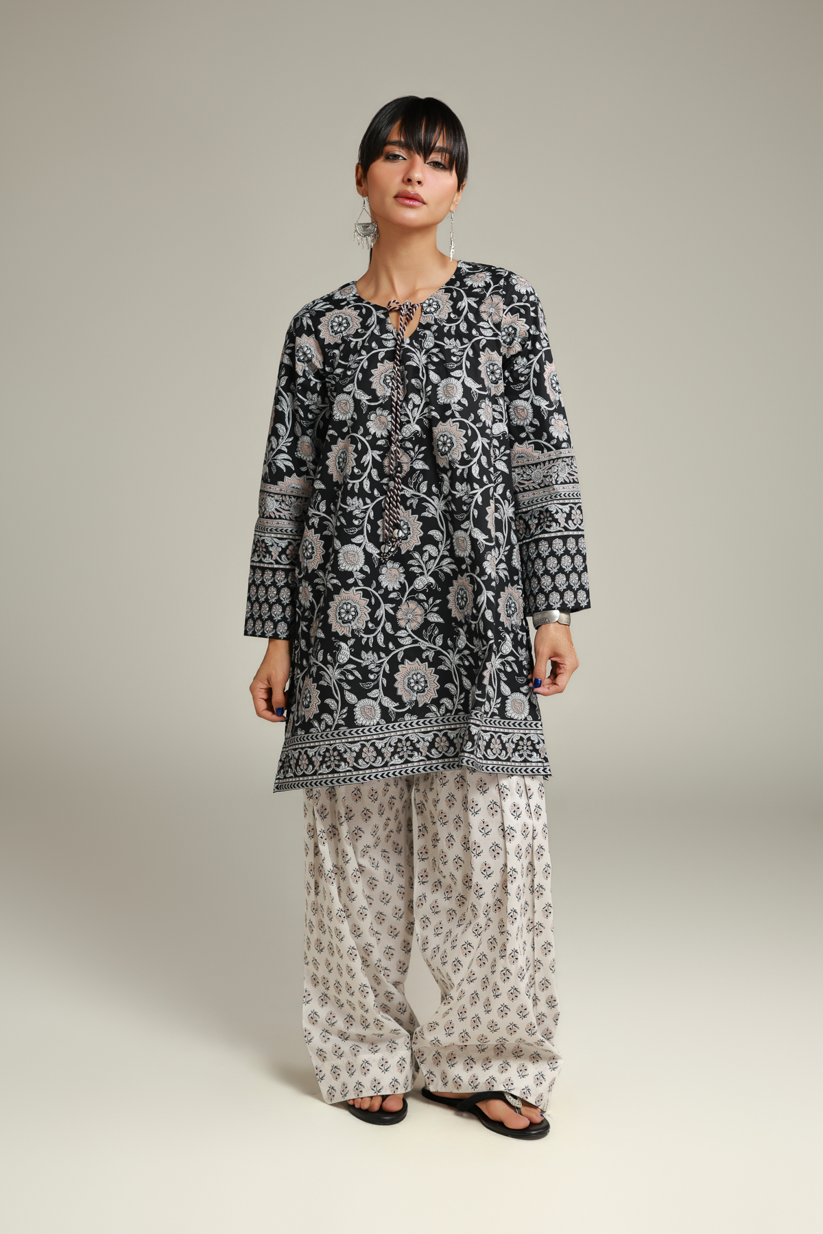 Printed Cambric Floral Black Kurta - 8-26-202-A-D1-VG