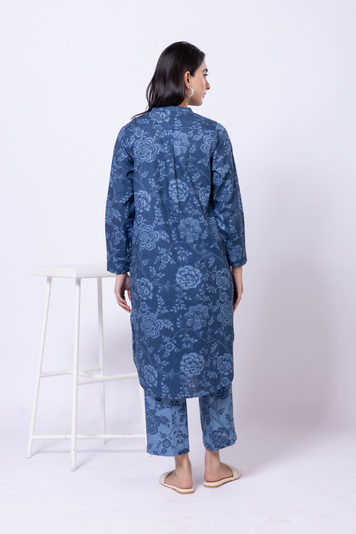 Embroidered Heavy Textured Cotton Kurta - 25-W02iB-09TA-VG