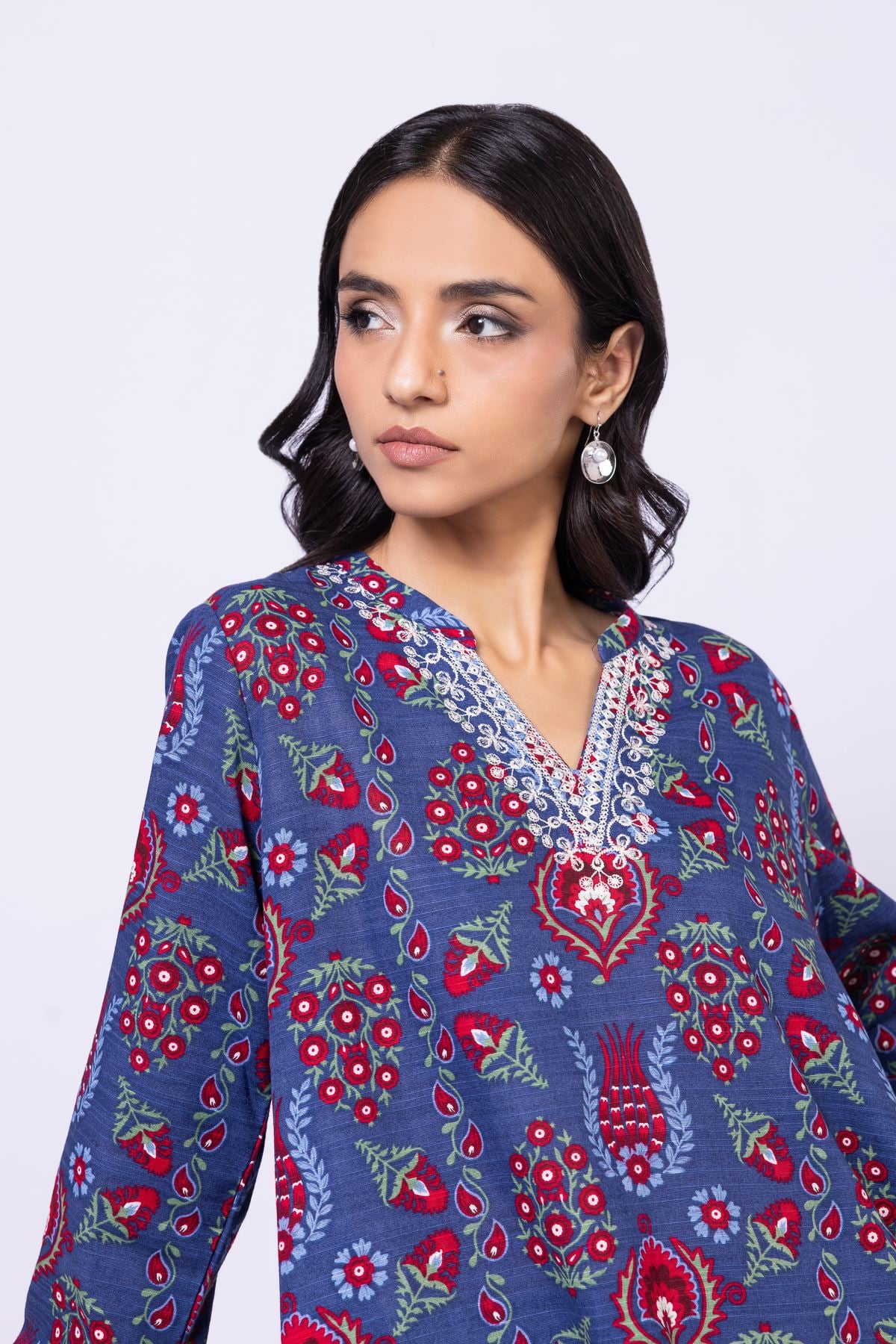 Embroidered Khaddar Kurta - 25-09-11E11-02TB-VG