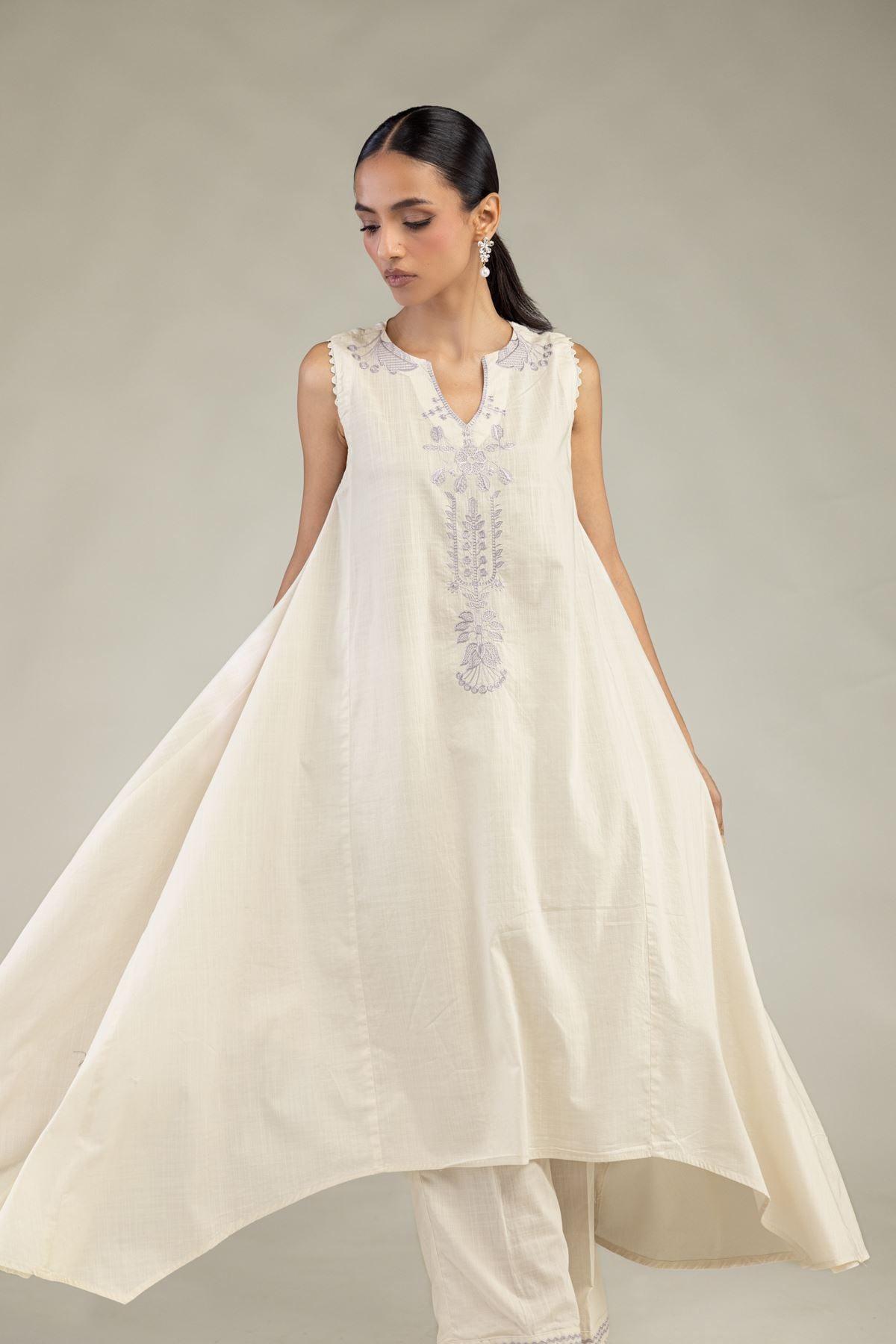 Textured Cotton Embroidered Floral Sleeveless Kurta - 1-26-226-A-A1-VG