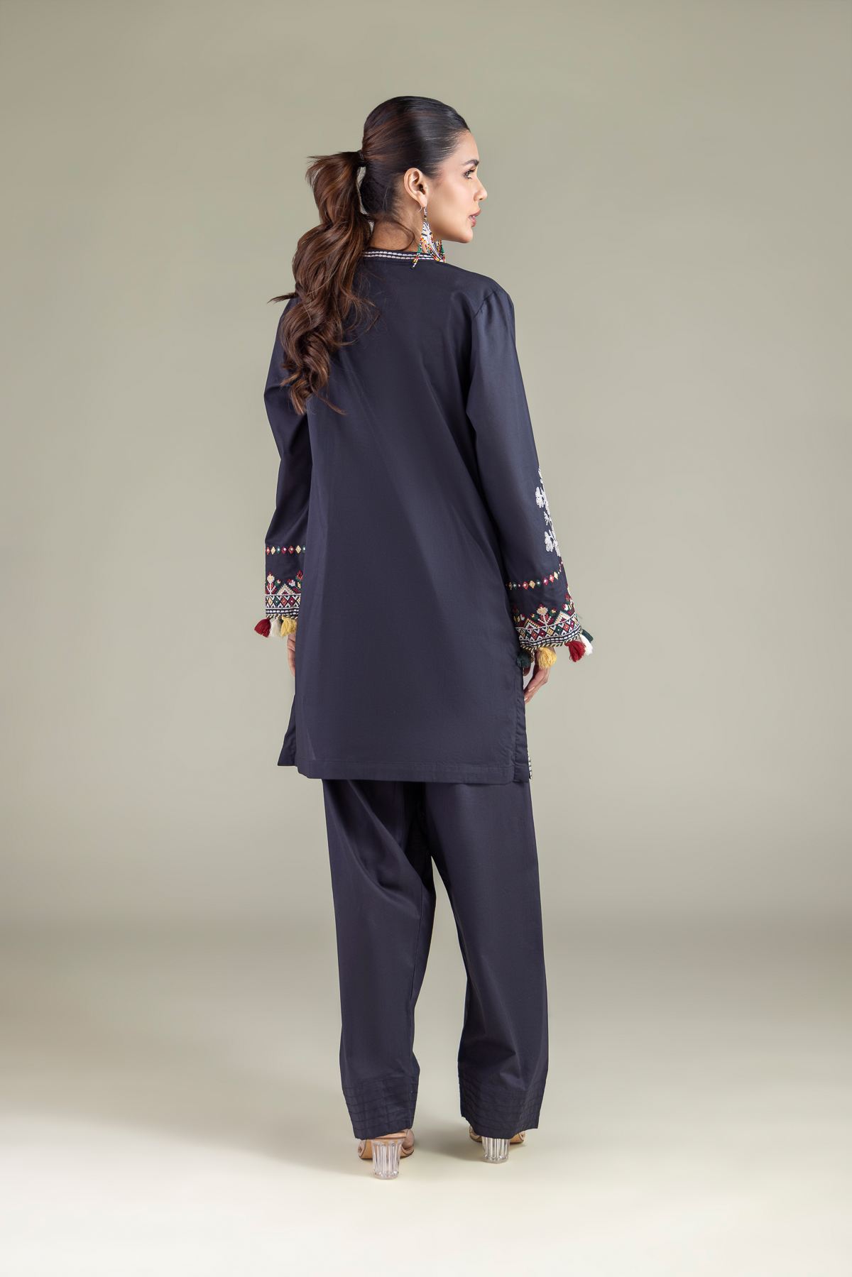 Embroidered Cambric Short V-Neck Kurta - 1-26-129-A-E-VG