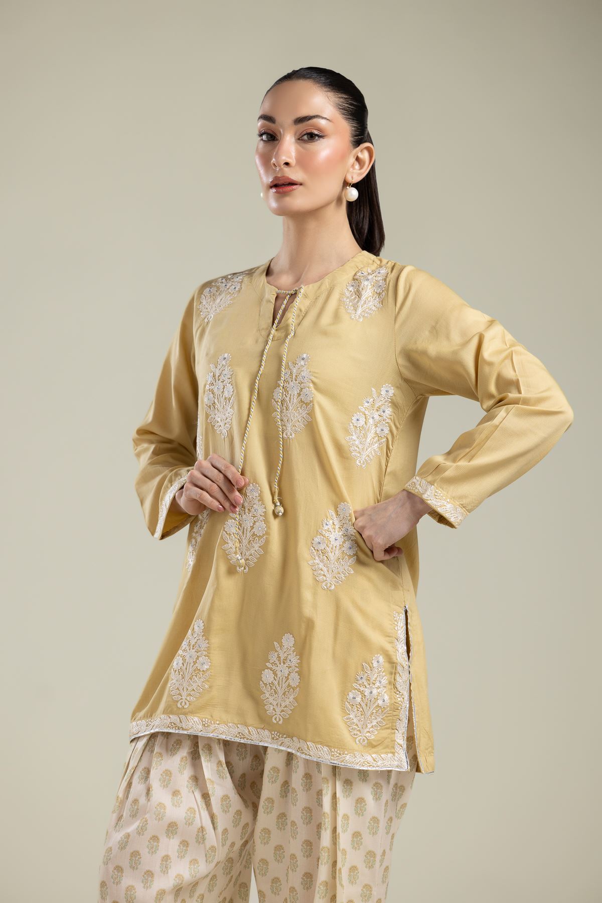 Embroidered Textured Weave Floral Embroidered Kurta - 1-26-106-A-D-VG