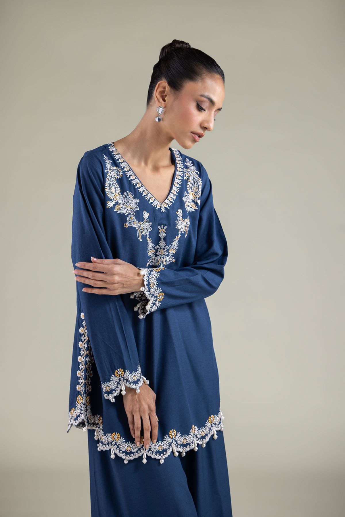 Embroidered Raw Silk Paisley V-Neck Kurta - 1-26-146-A-D-VG