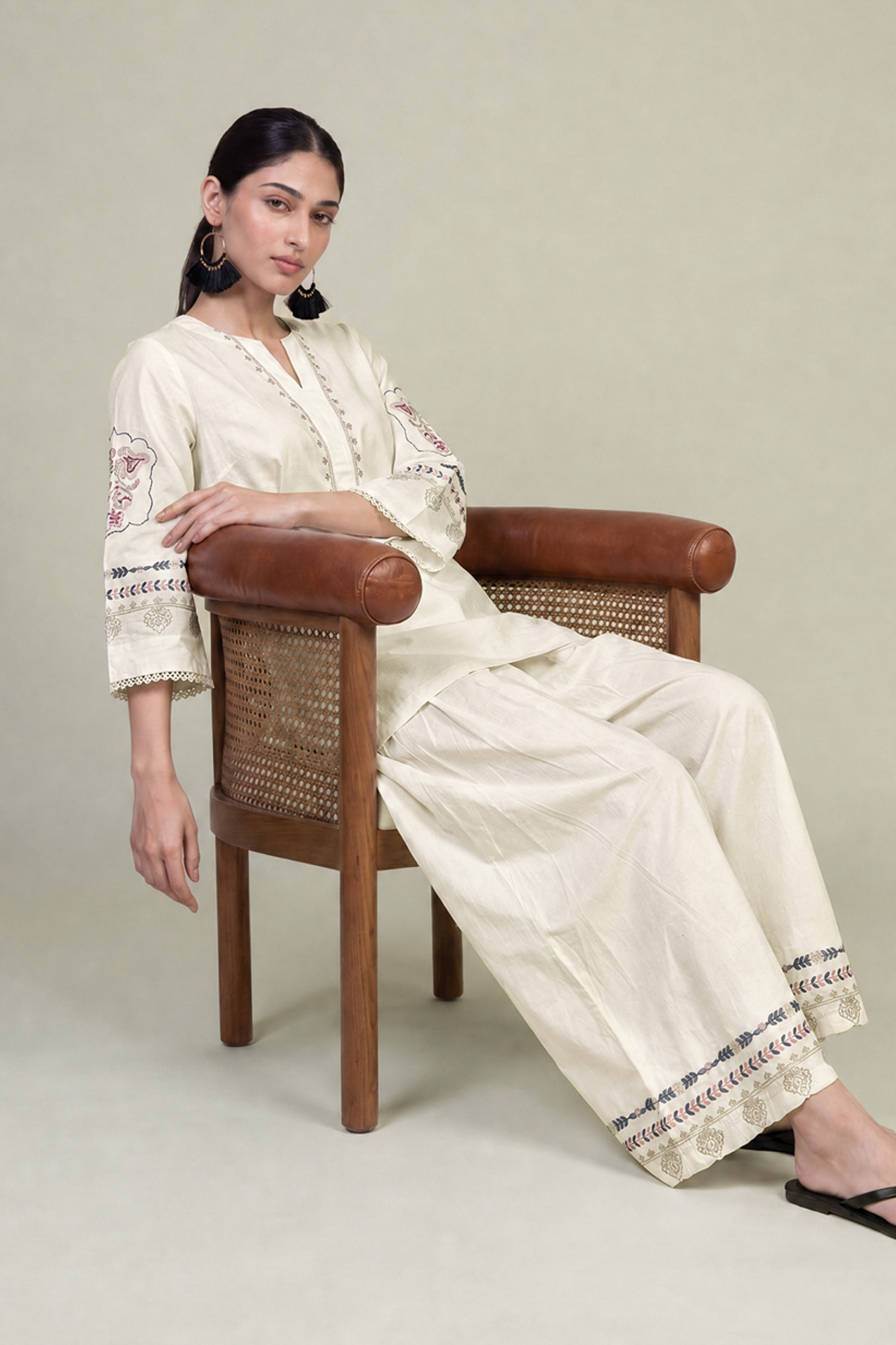 Embroidered Cambric Floral Cambric Kurta - 1-26-102-A-F-VG