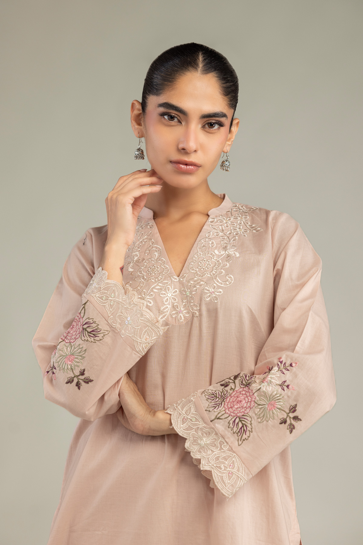 Embroidered Cambric V-Neck Short Kurta - 1-26-102-A-F-VG