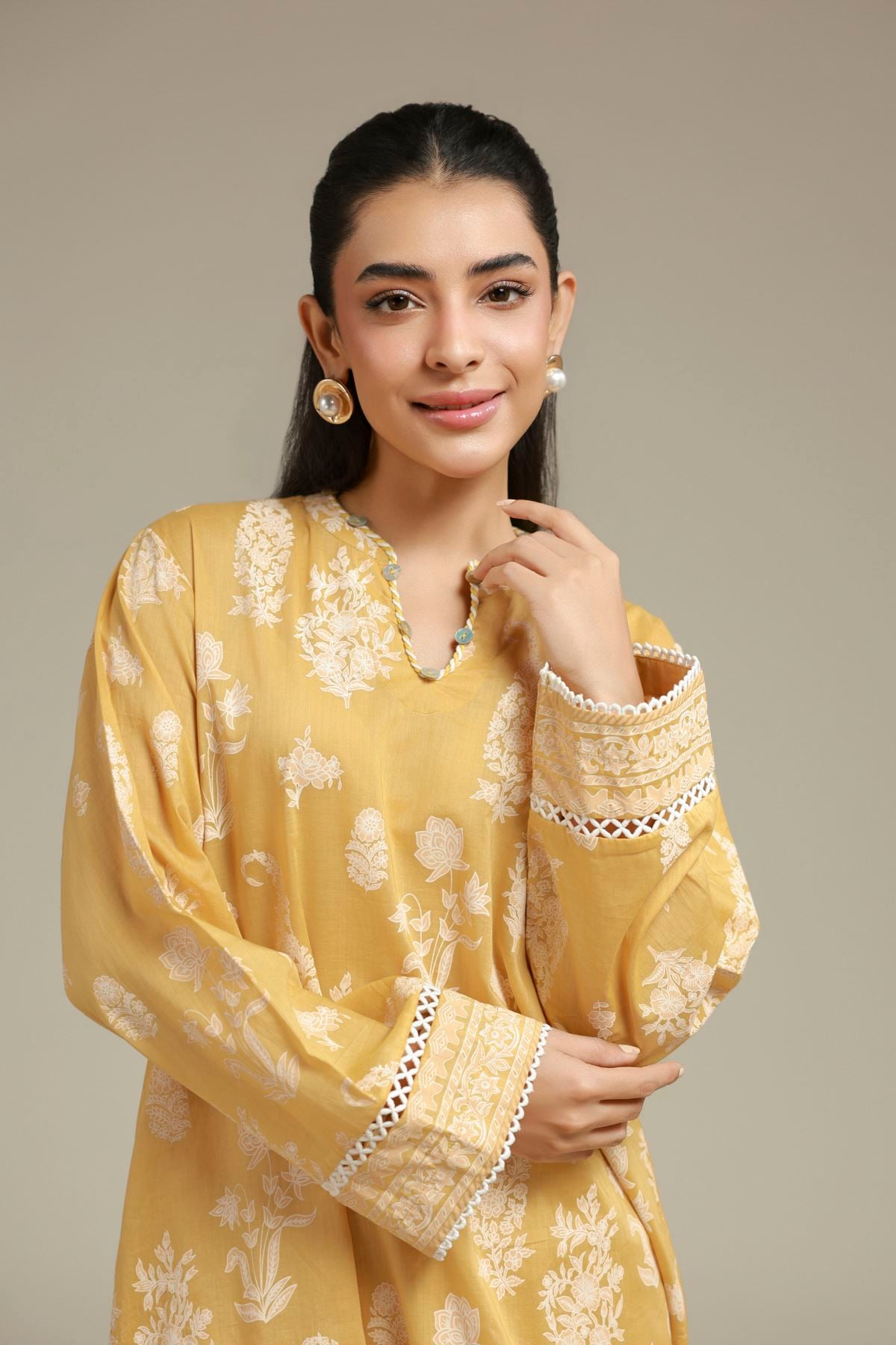 Printed Cambric Cambric Tailored 2-Piece - T-A33-26-103FJ2-VG