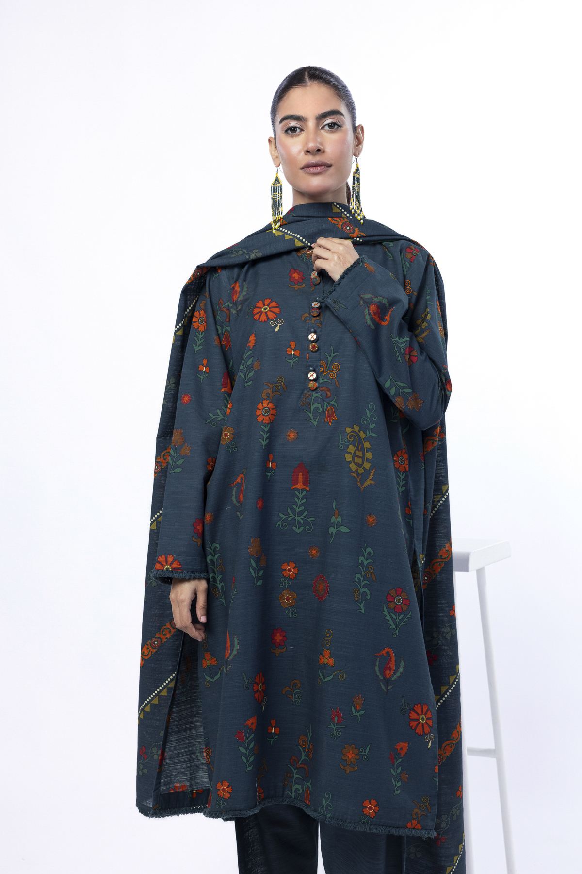 Printed Light Khaddar Tailored 3 Piece - LKN71BST-VG