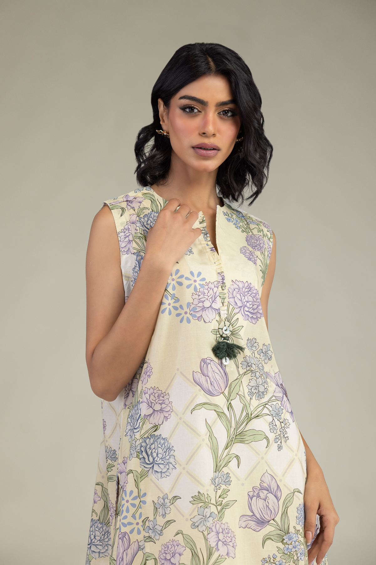 Embroidered Cambric Floral Sleeveless Kurta - 1-26-240-A-J1-VG