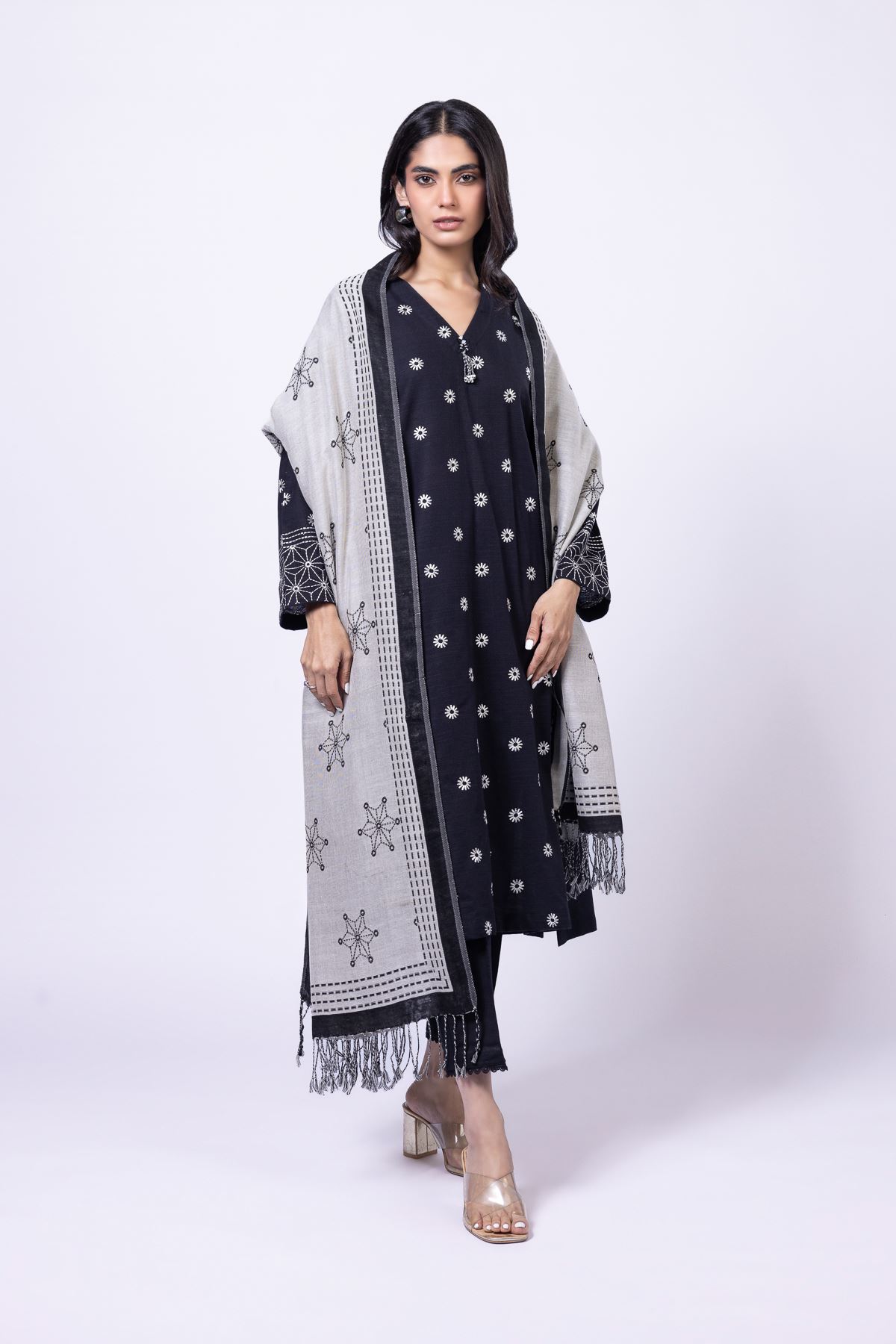 Embroidered Khaddar Kurta - 25-10-12E9-02TA-VG