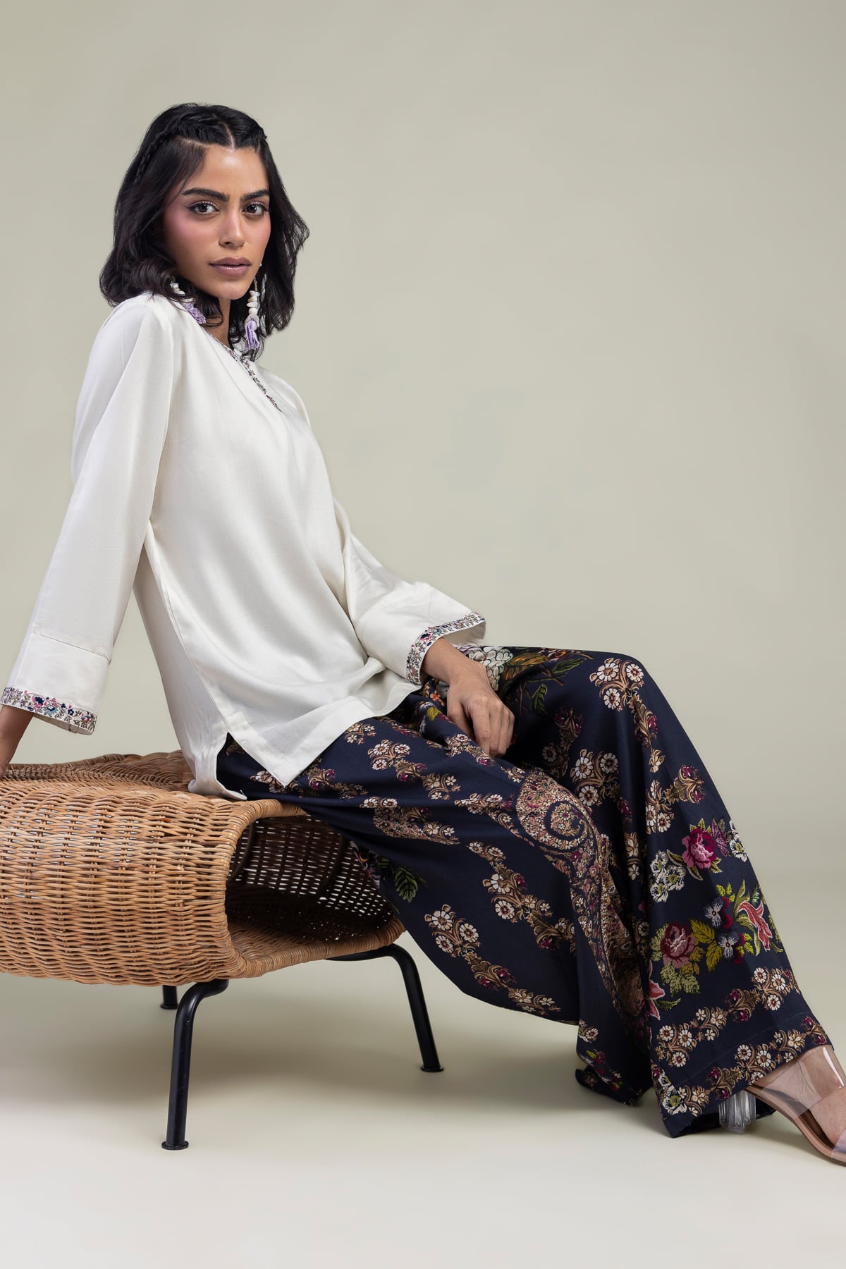 Embroidered Viscose Crepe Solid Viscose Tunic - 6-26-207-B-E1-VG
