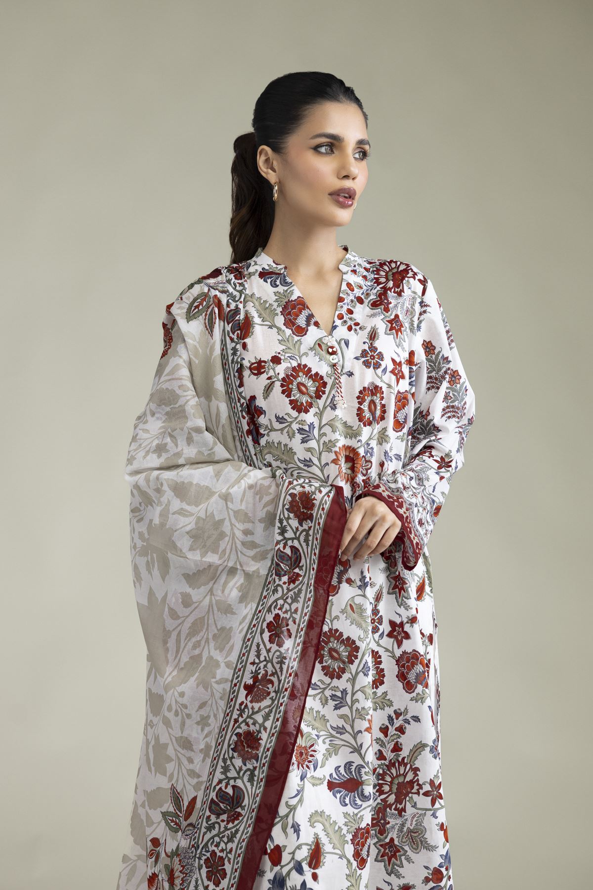 Embroidered Lawn Fabrics 3 Piece - A22-26-209FB1-VG
