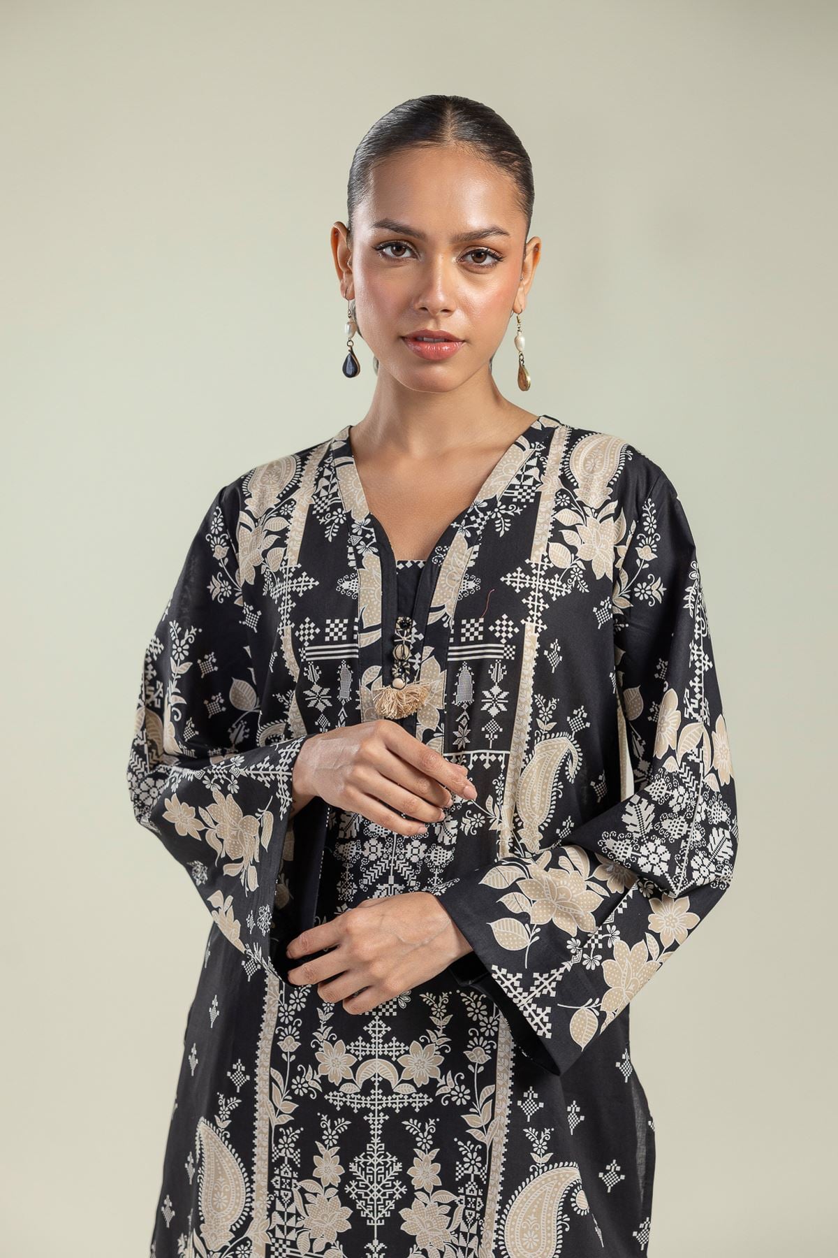 Printed Cambric Floral Black Kurta - 1-26-208-A-E1-VG