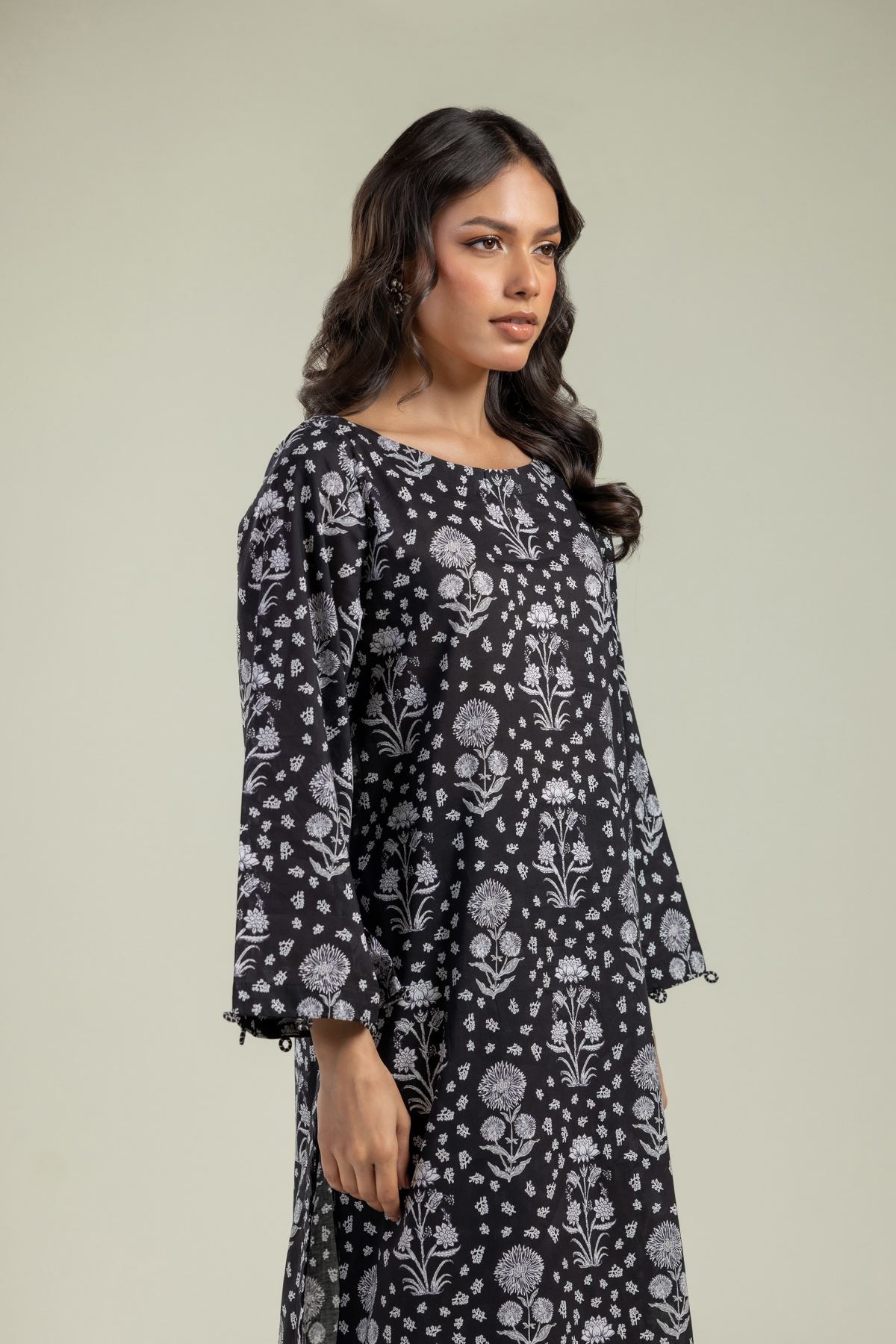 Printed Cambric Black Floral Kurta - 1-26-201-A-A-VG