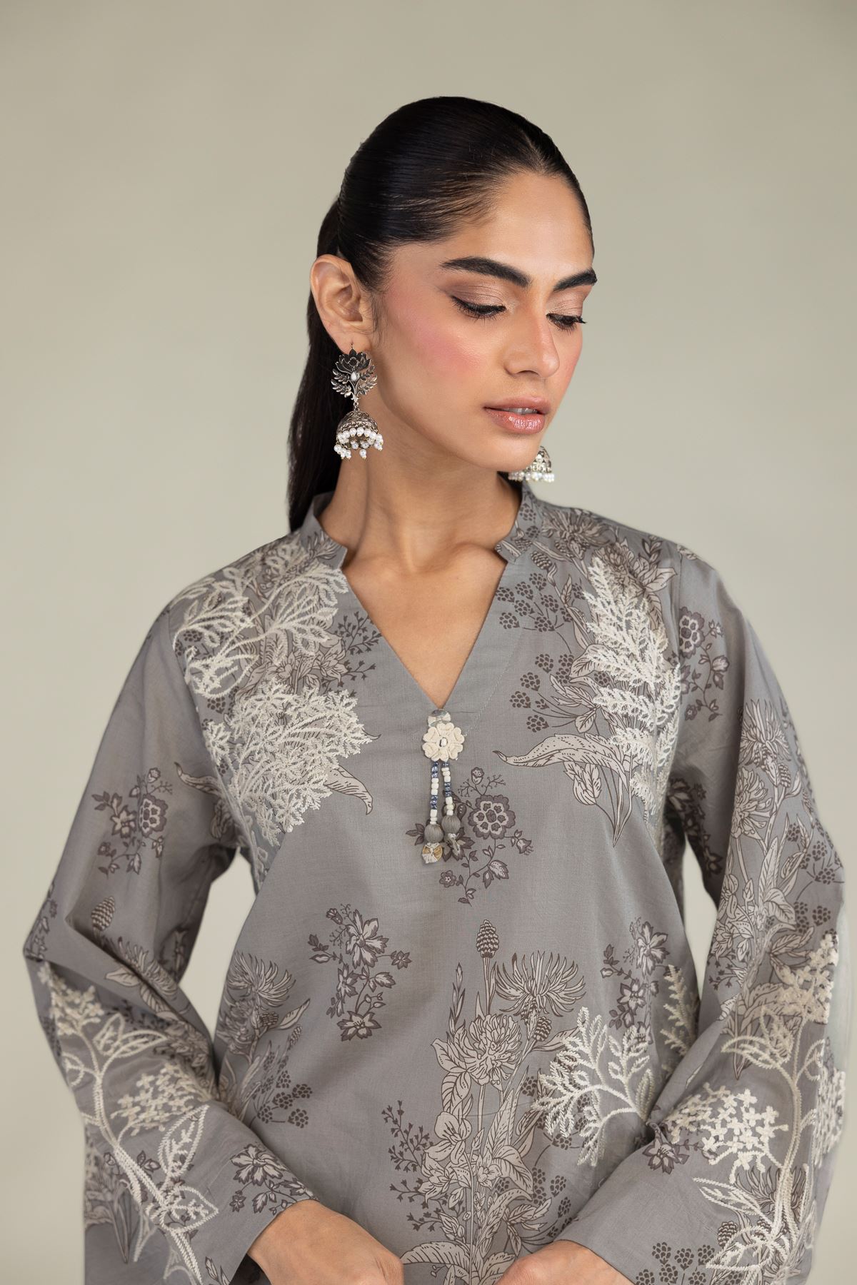 Embroidered Cambric Cambric V-Neck Kurta - 1-26-224-C-E2-VG
