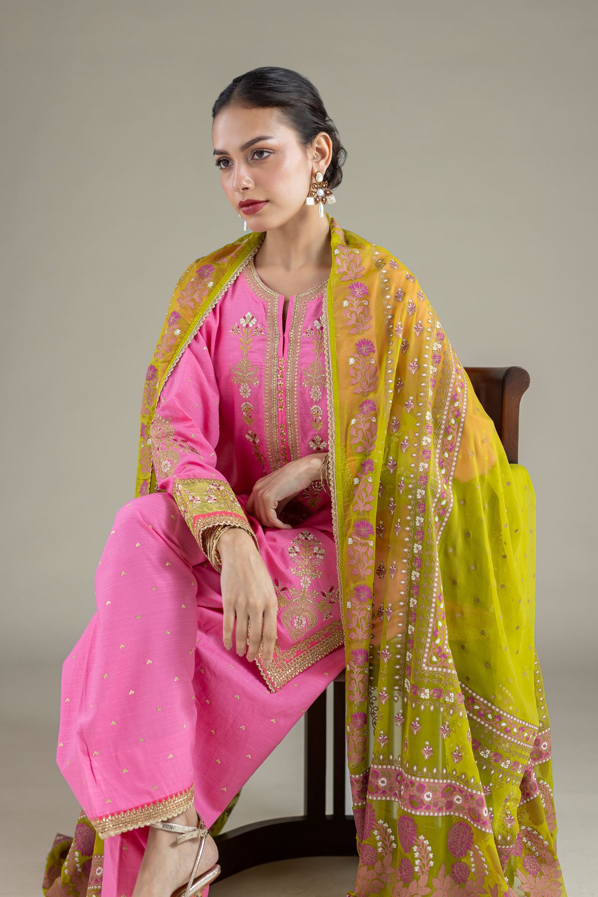 Embroidered Raw Silk Kurta - 25-10-12E7-04TA-VG