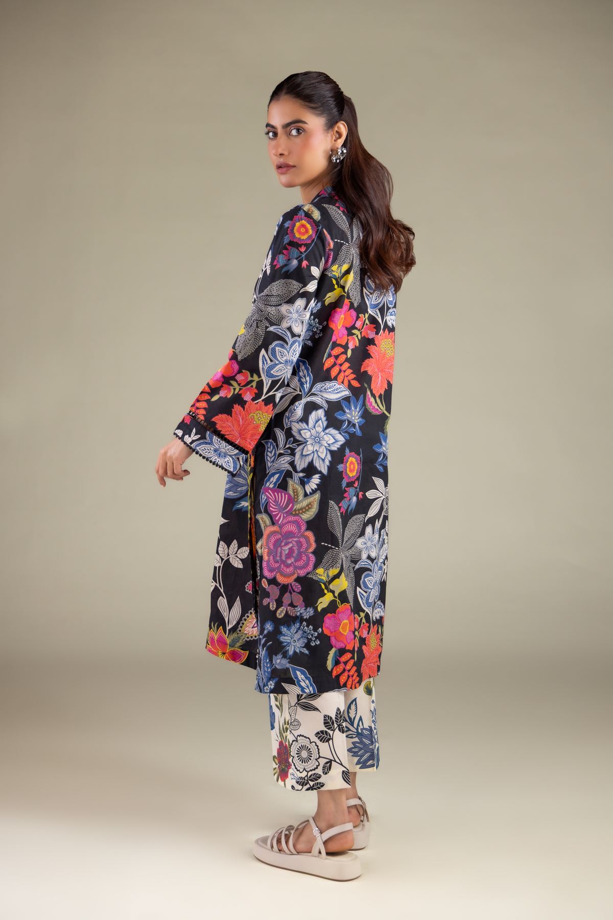 Printed Cambric Floral V-Neck Kurta - 1-26-112-A-D-VG