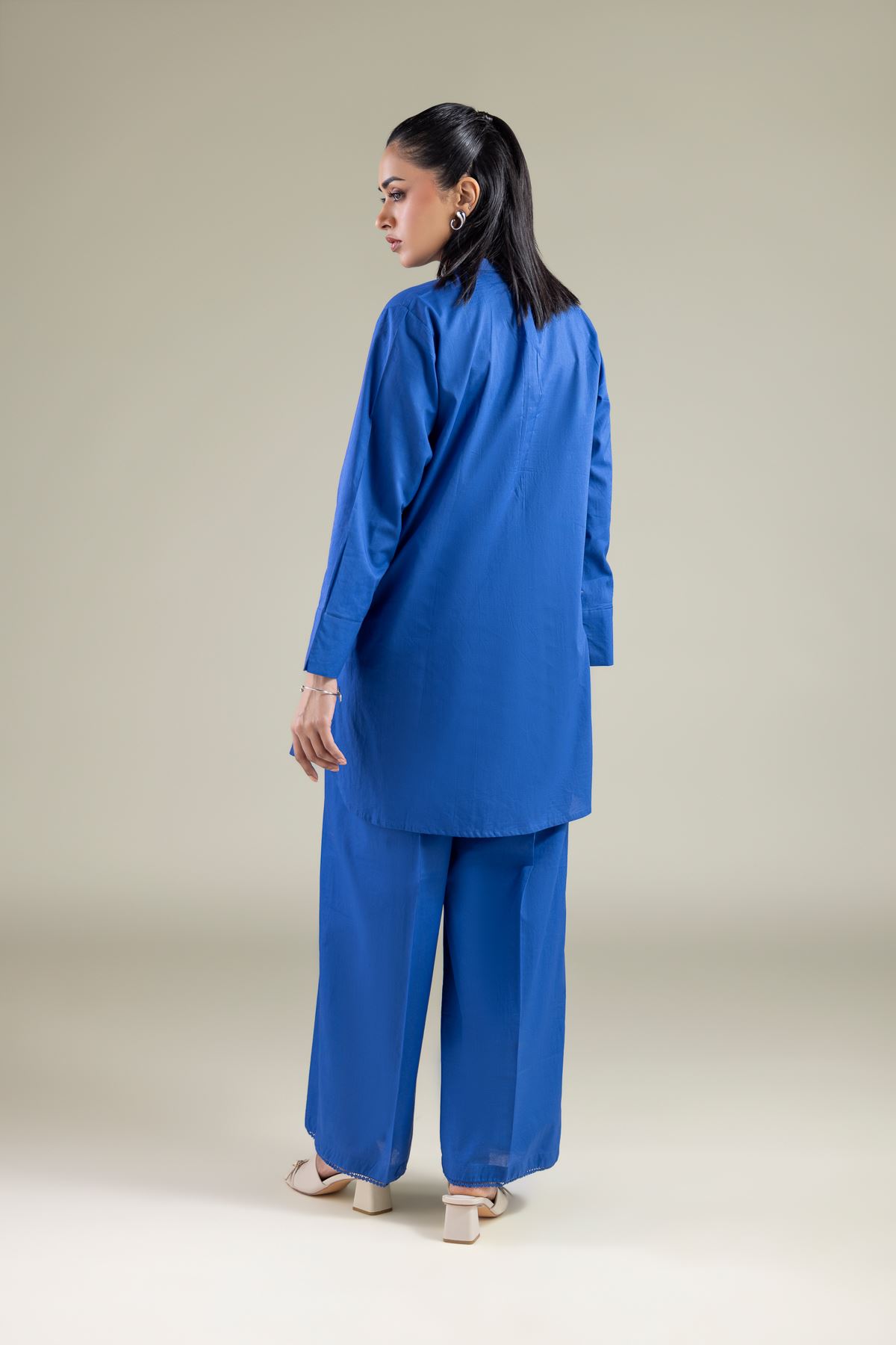 Embroidered Cambric Floral Full-Sleeve Kurta - 1-26-119-A-F-VG