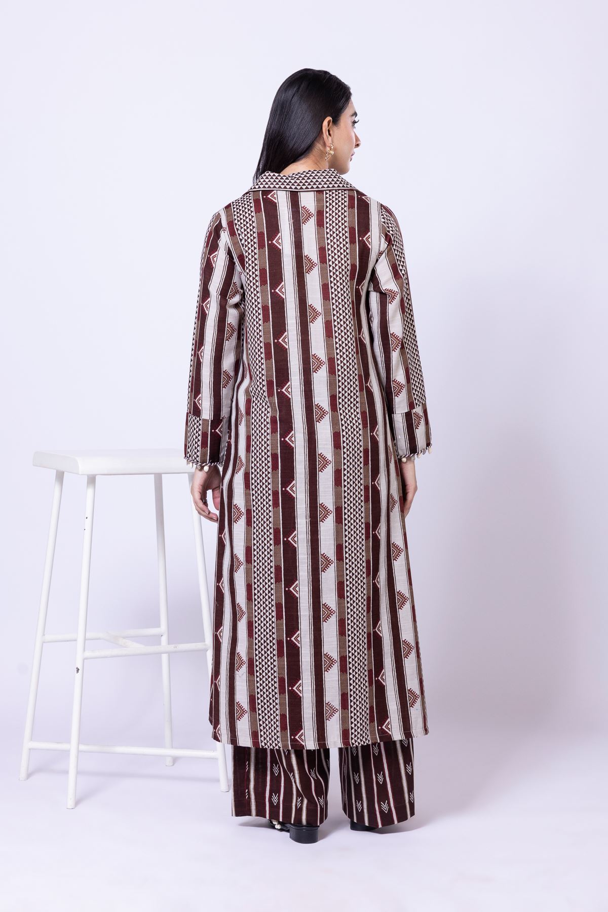 Printed Khaddar Long Geometric Kurta - 25-10-12E4-10TA-VG