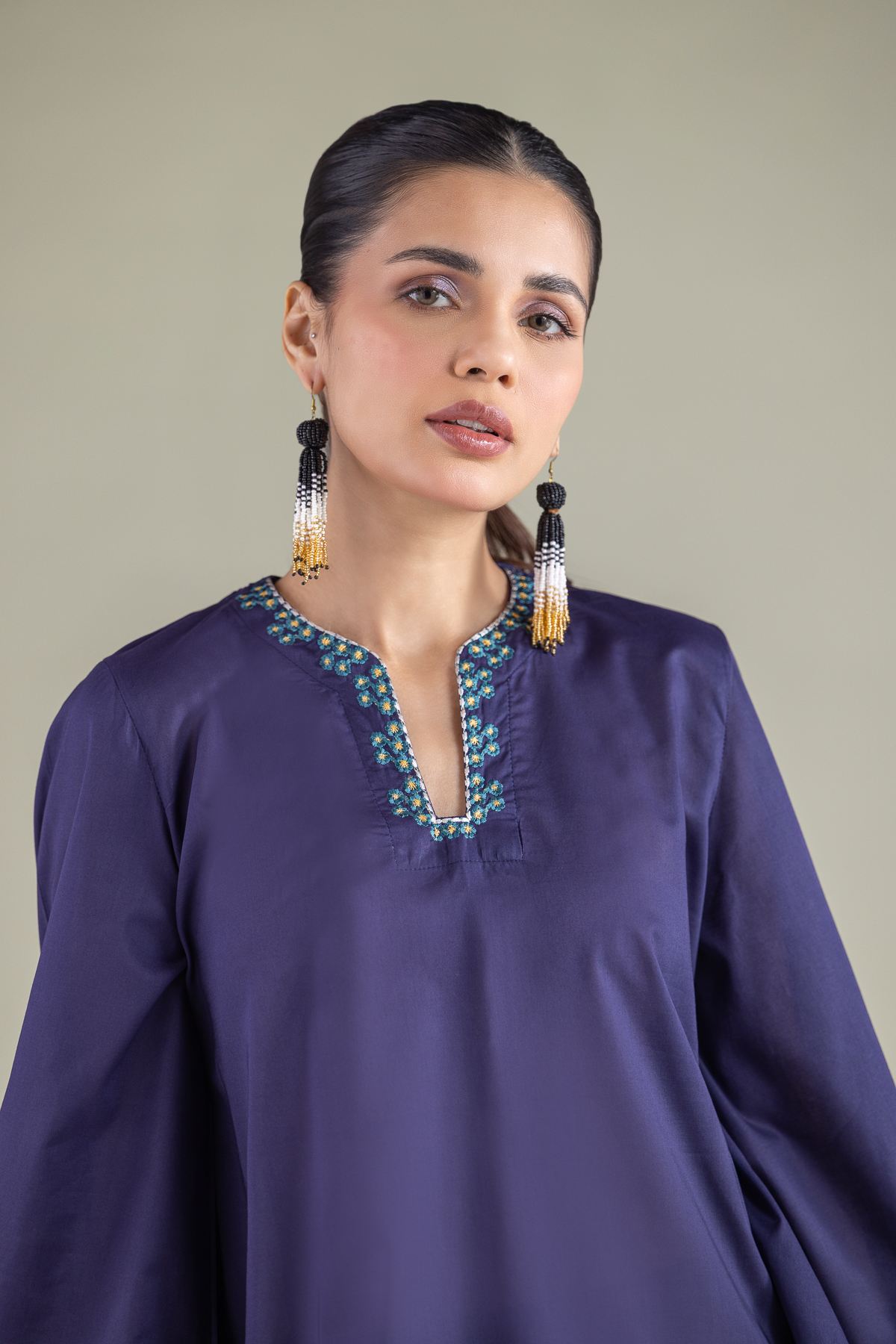 Embroidered Cambric Floral Embroidered Kurta - 1-26-143-A-F-VG