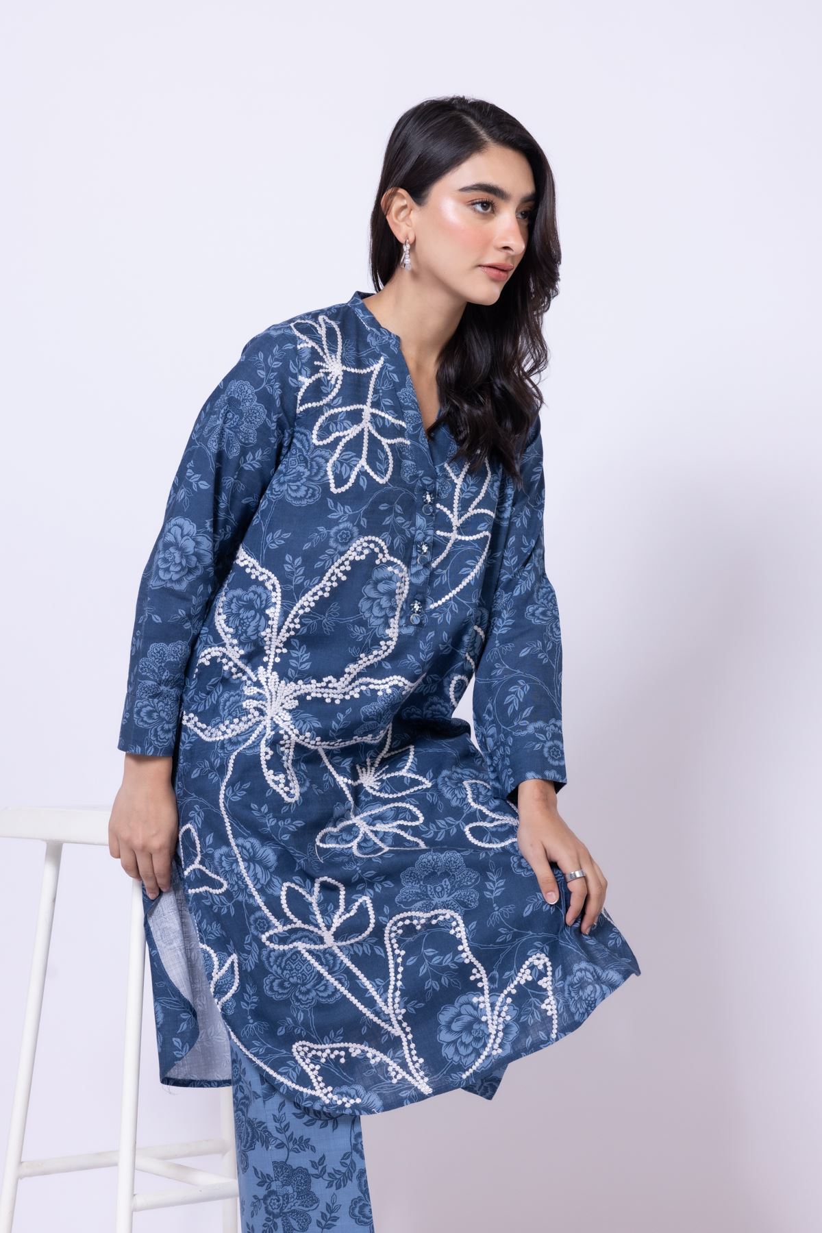 Embroidered Heavy Textured Cotton Kurta - 25-W02iB-09TA-VG