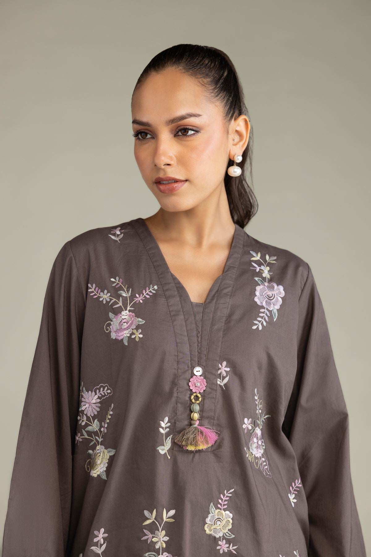 Embroidered Cambric Floral V-Neck Kurta - 1-26-250-B-H1-VG