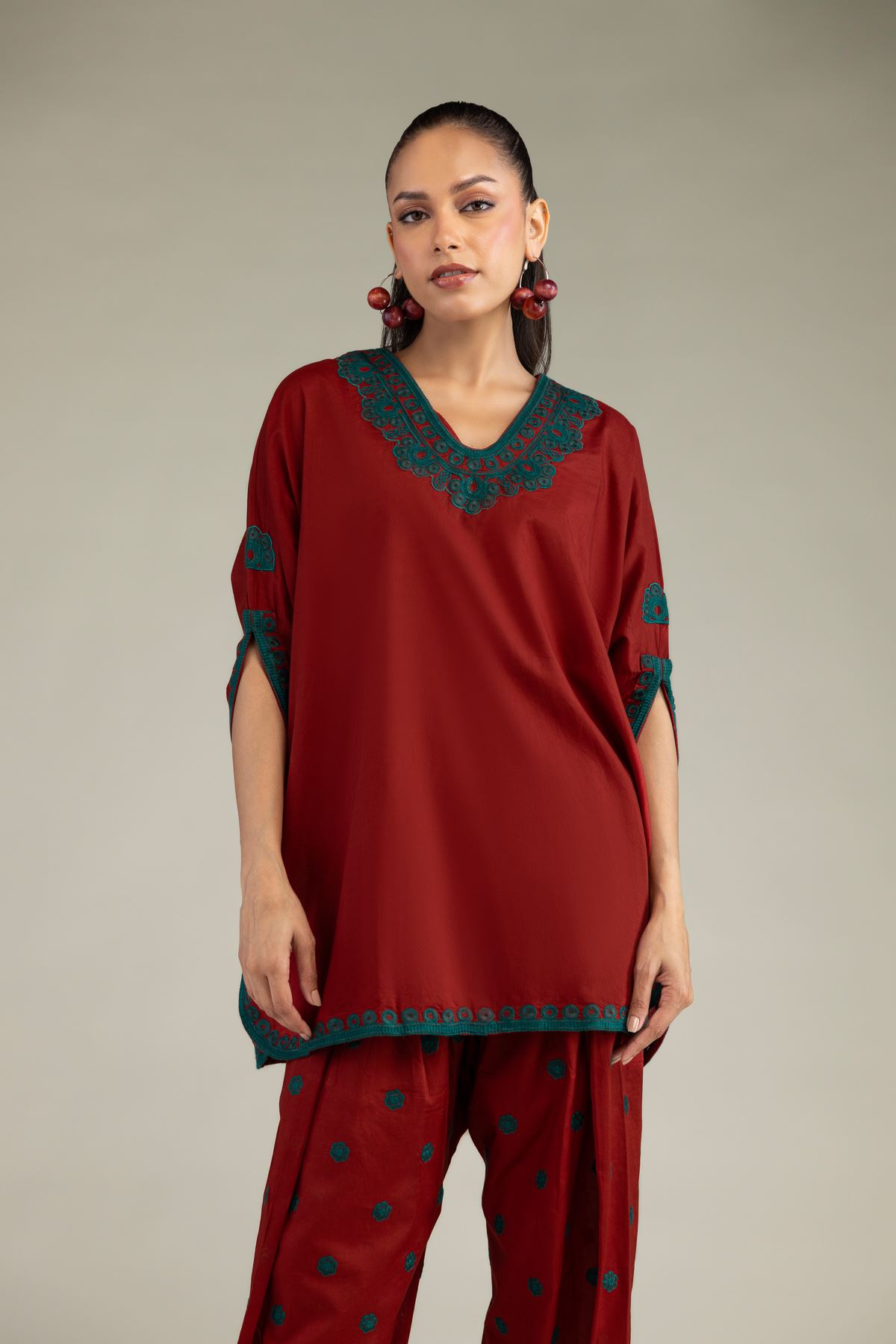 Embroidered Cambric Solid Cambric Kurta - 12-26-301-A-I1-VG