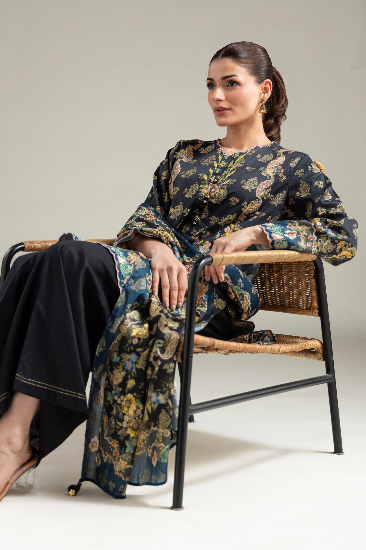 Embroidered Jacquard Fabrics 3 Piece - A22-26-214FH1-VG