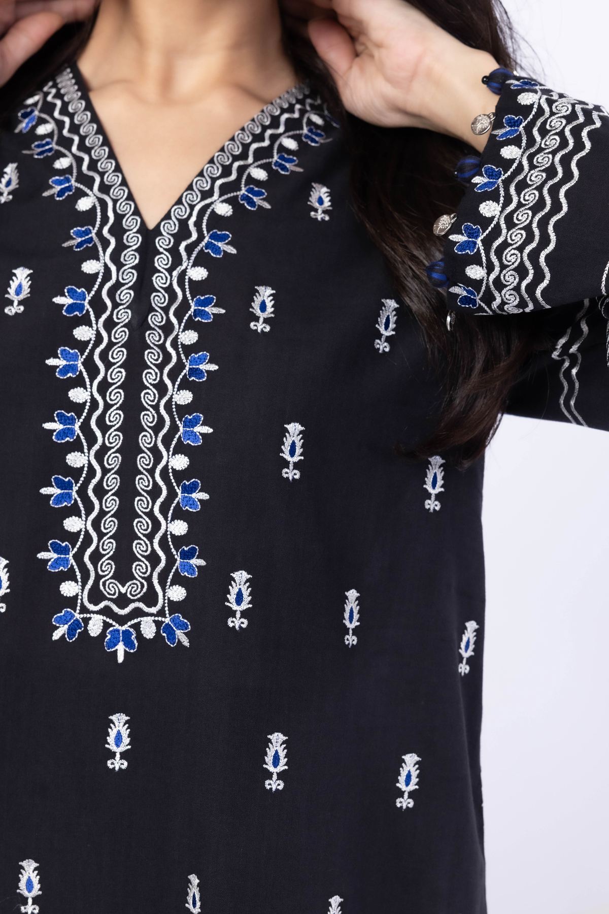 Embroidered Handwoven Cotton Kurta - 25-09-10E5-03TB-VG