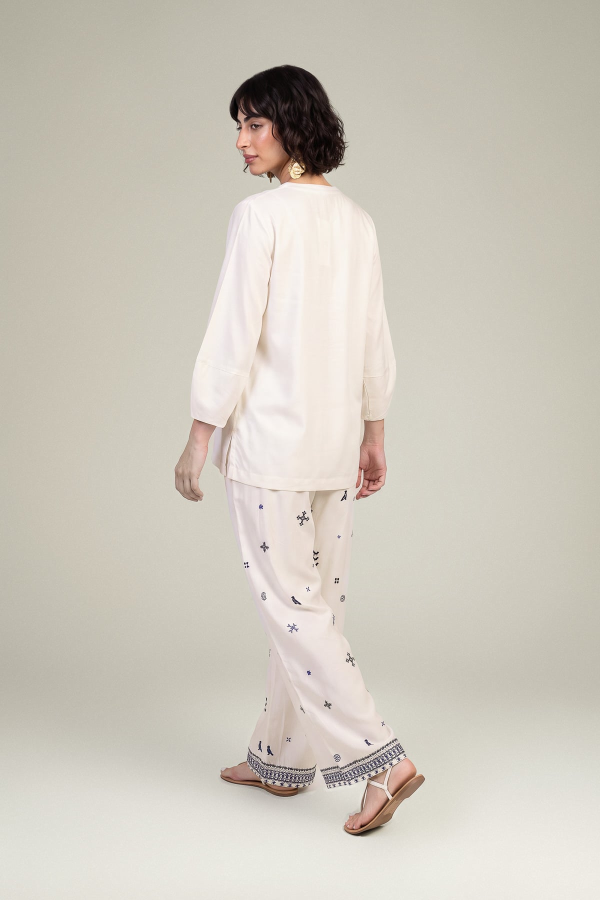 Embroidered Viscose Crepe V-Neck Crepe Blouse - 1-26-309-B-D1-VG