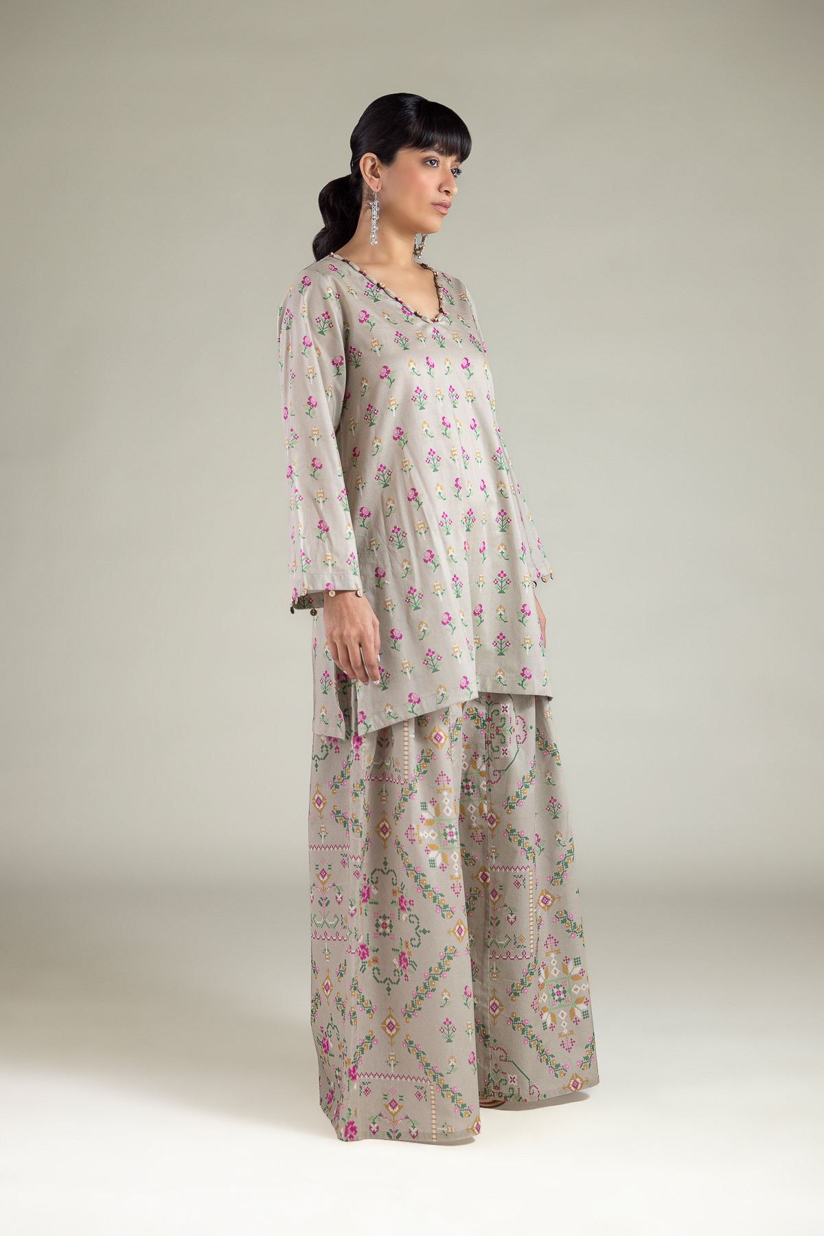 Printed Cambric Cambric 2-Piece Tailored - T-A11-26-111FH1-VG