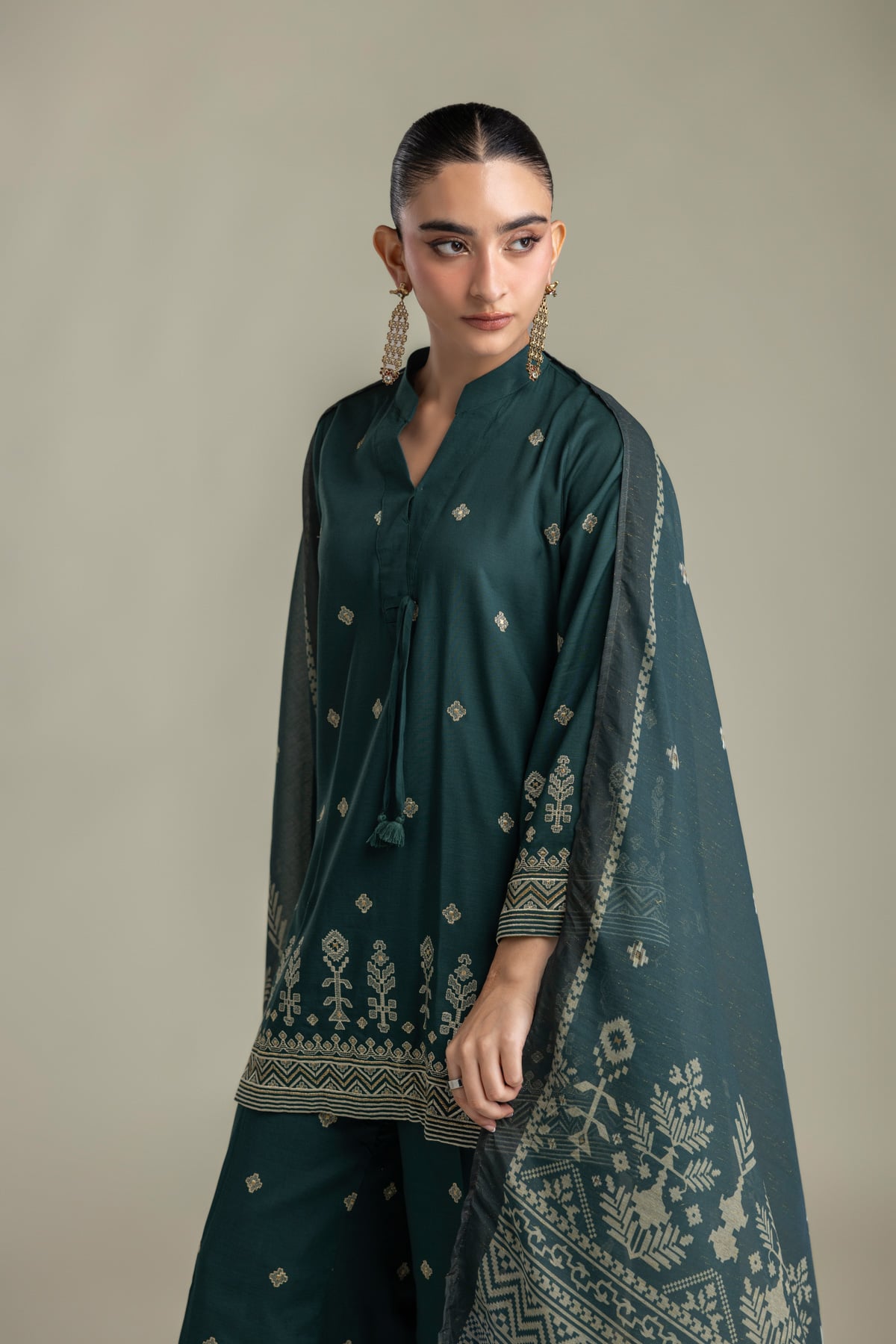 Embroidered Mesuri Green Mesuri Dupatta - 2-26-202-A-D-VG