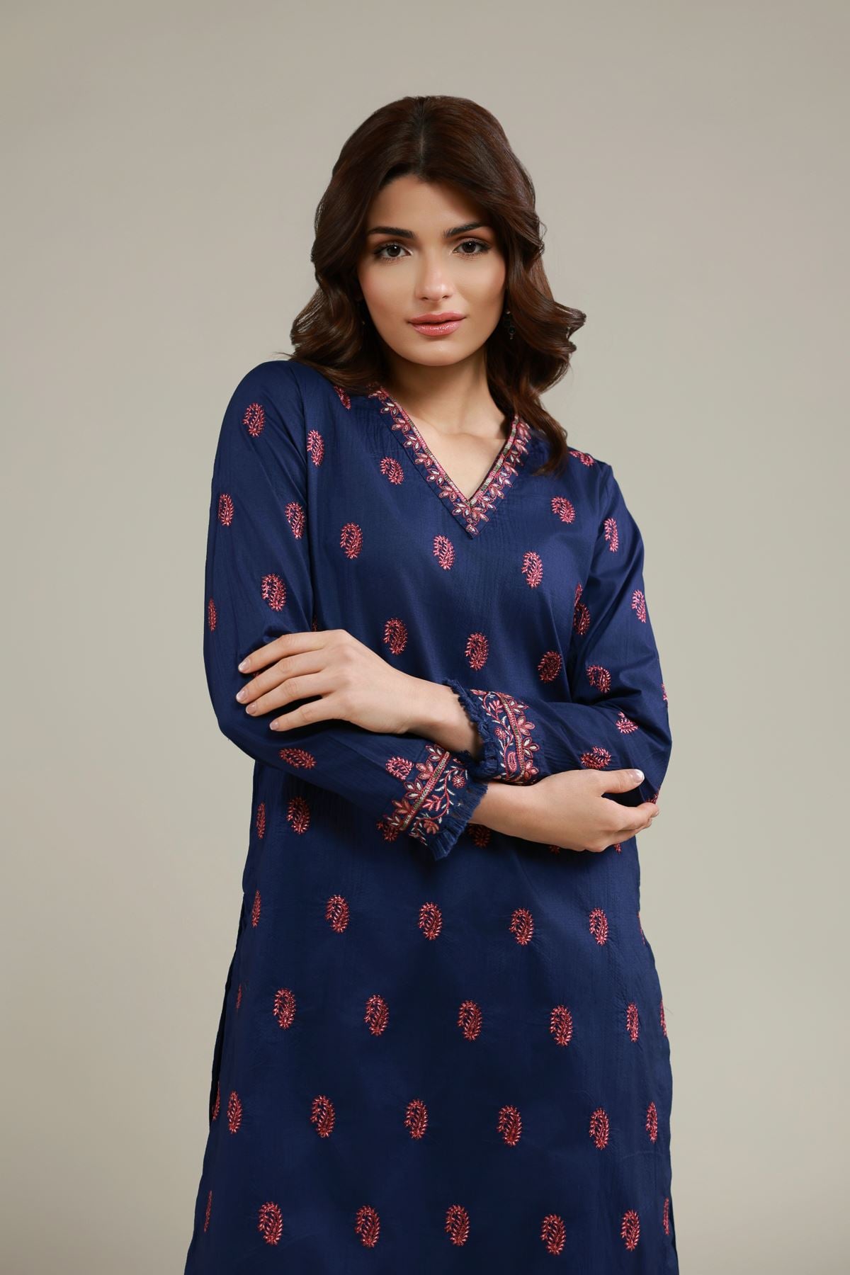 Embroidered Cotton Crinkle Paisley Longline Kurta - 25-10-12E11-07TA-VG