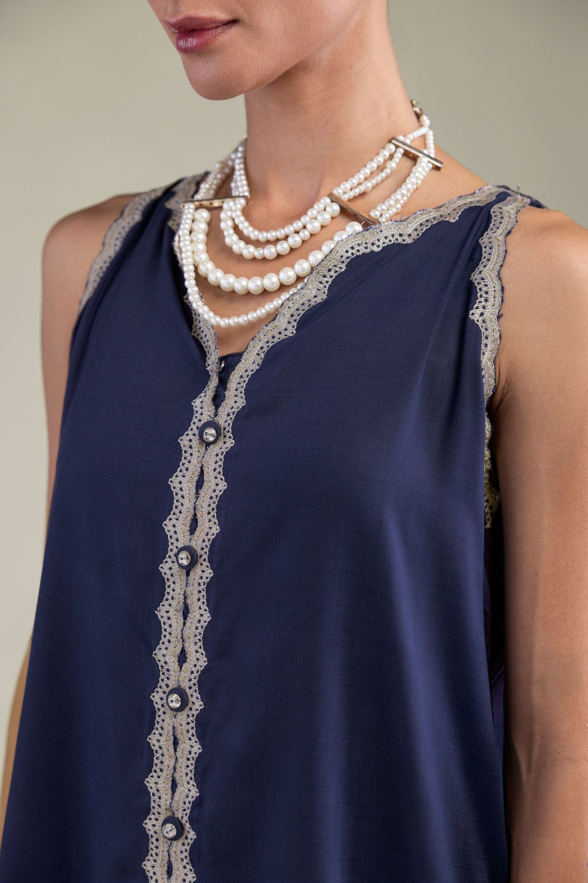 Embroidered Raw Silk Sleeveless V-Neck Kurta - 2-26-202-A-B-VG