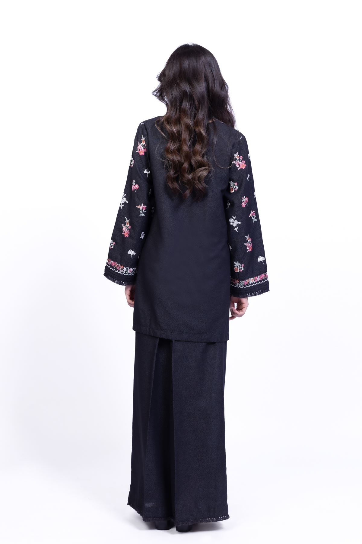 Embroidered Karandi Kurta - 25-09-11E5-02TA-VG